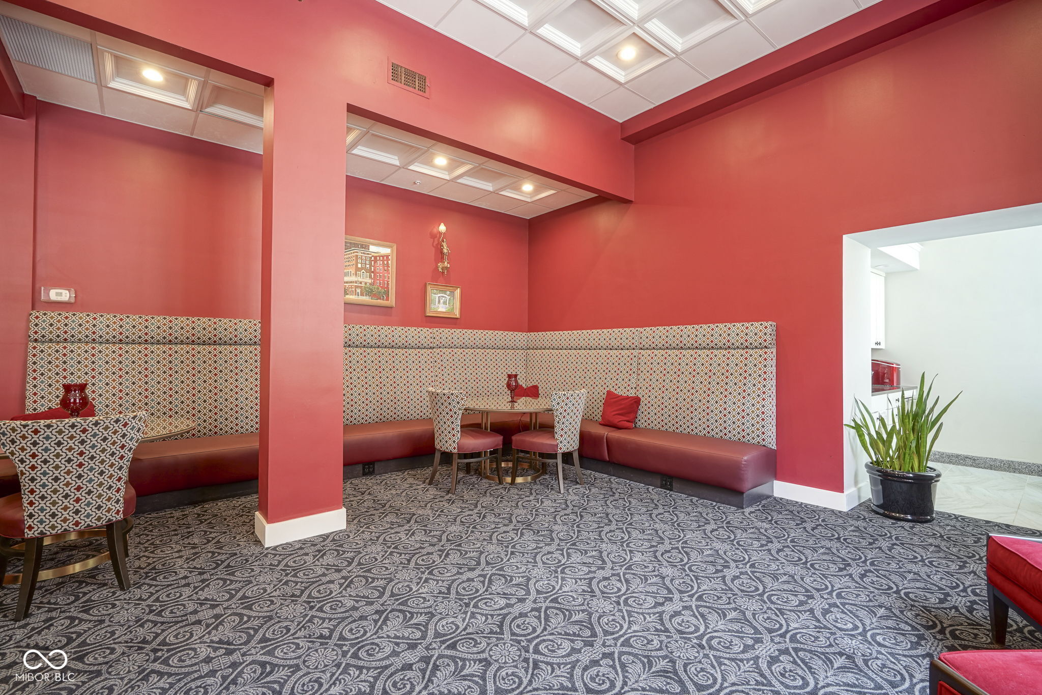 350 N Meridian Street Unit: 505