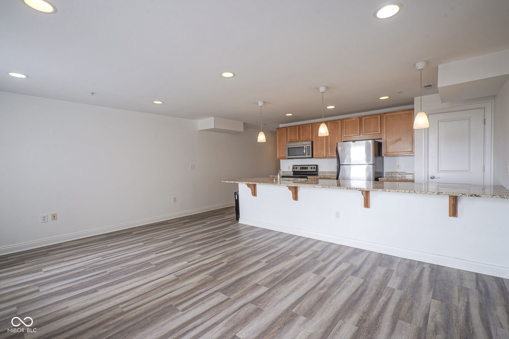 350 N Meridian Street Unit: 505