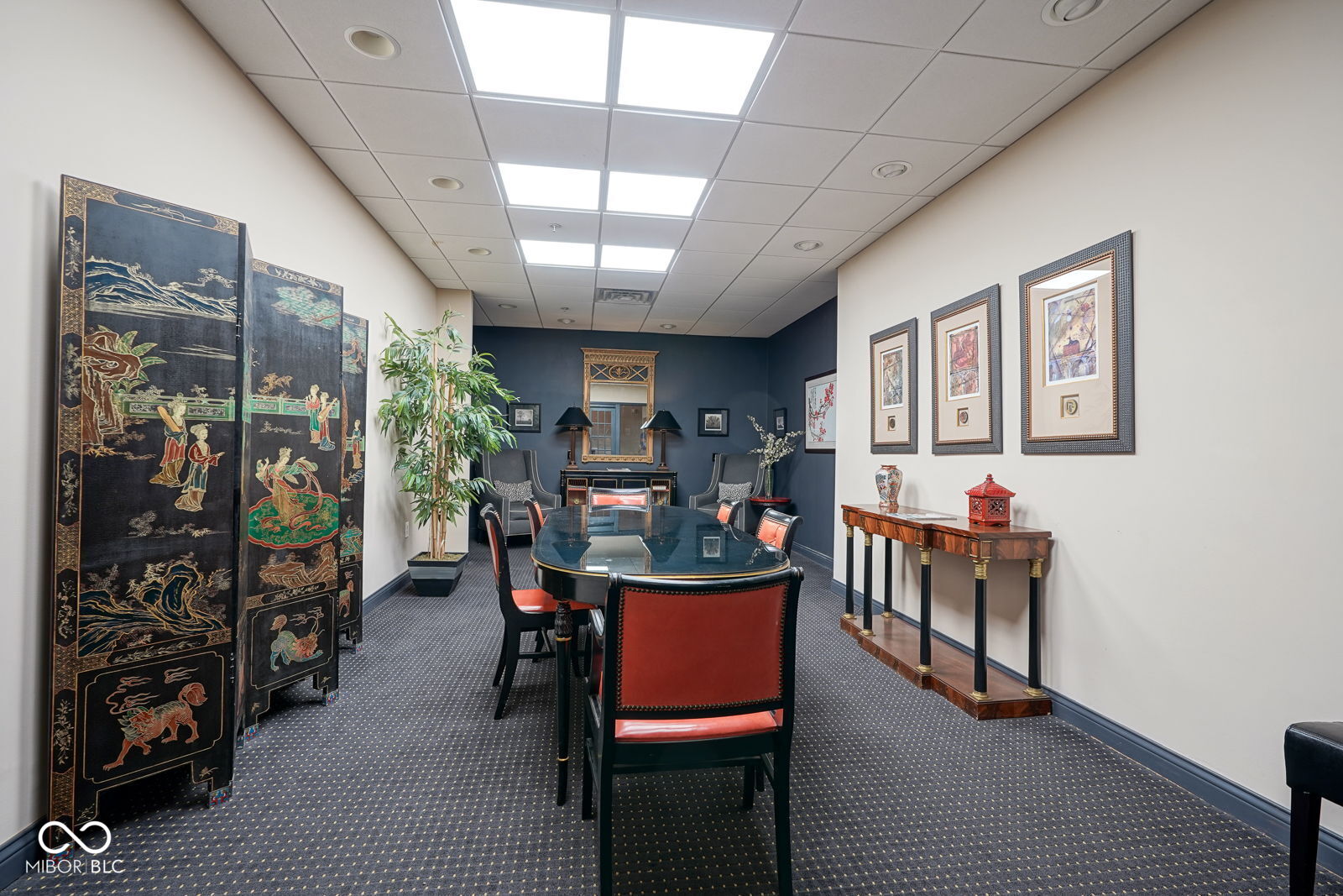 350 N Meridian Street Unit: 505