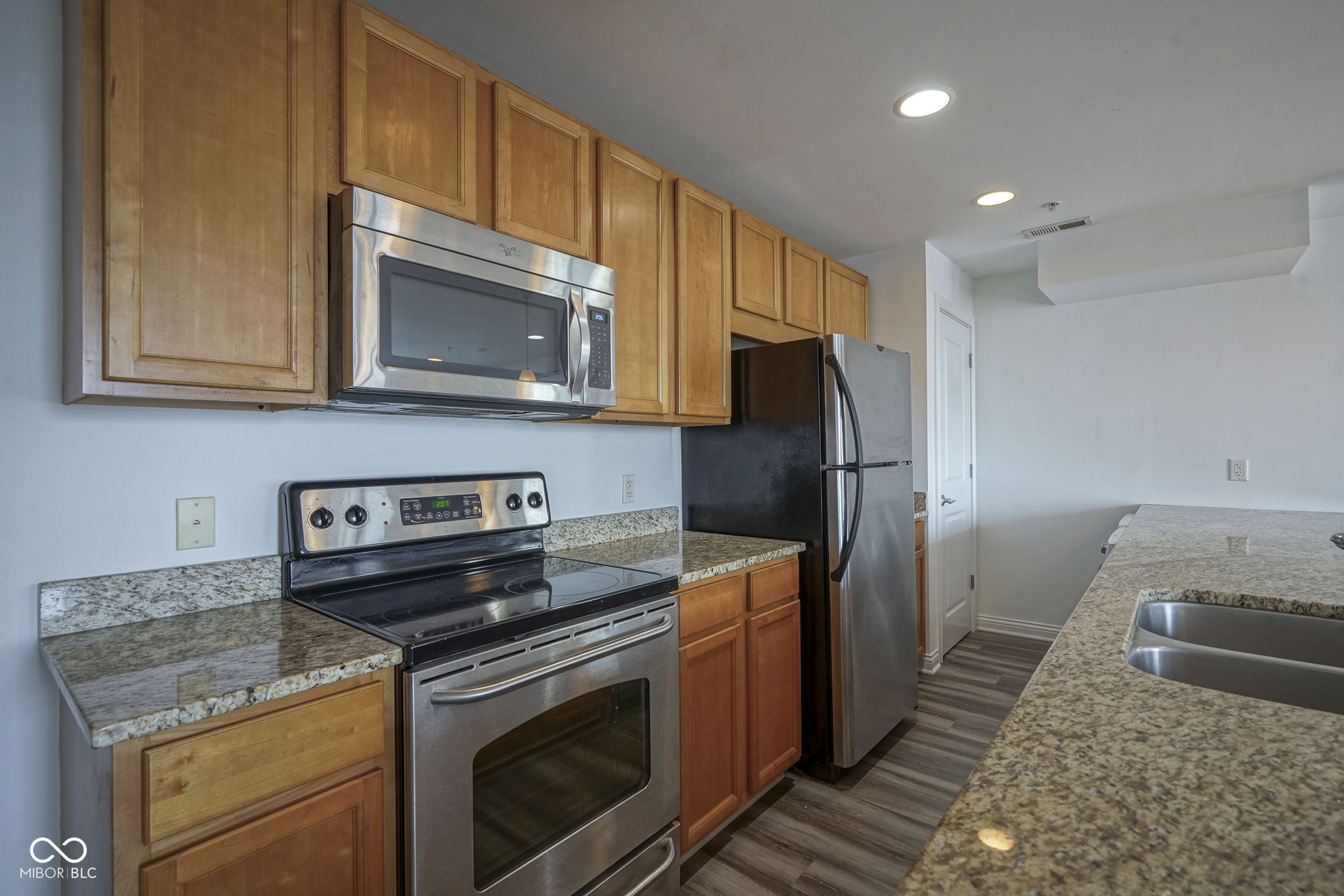 350 N Meridian Street Unit: 505