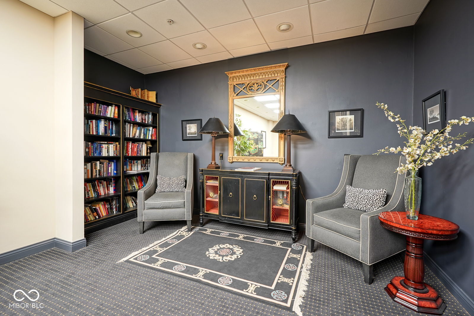 350 N Meridian Street Unit: 505