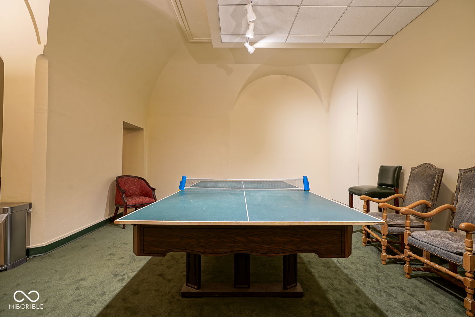 350 N Meridian Street Unit: 505