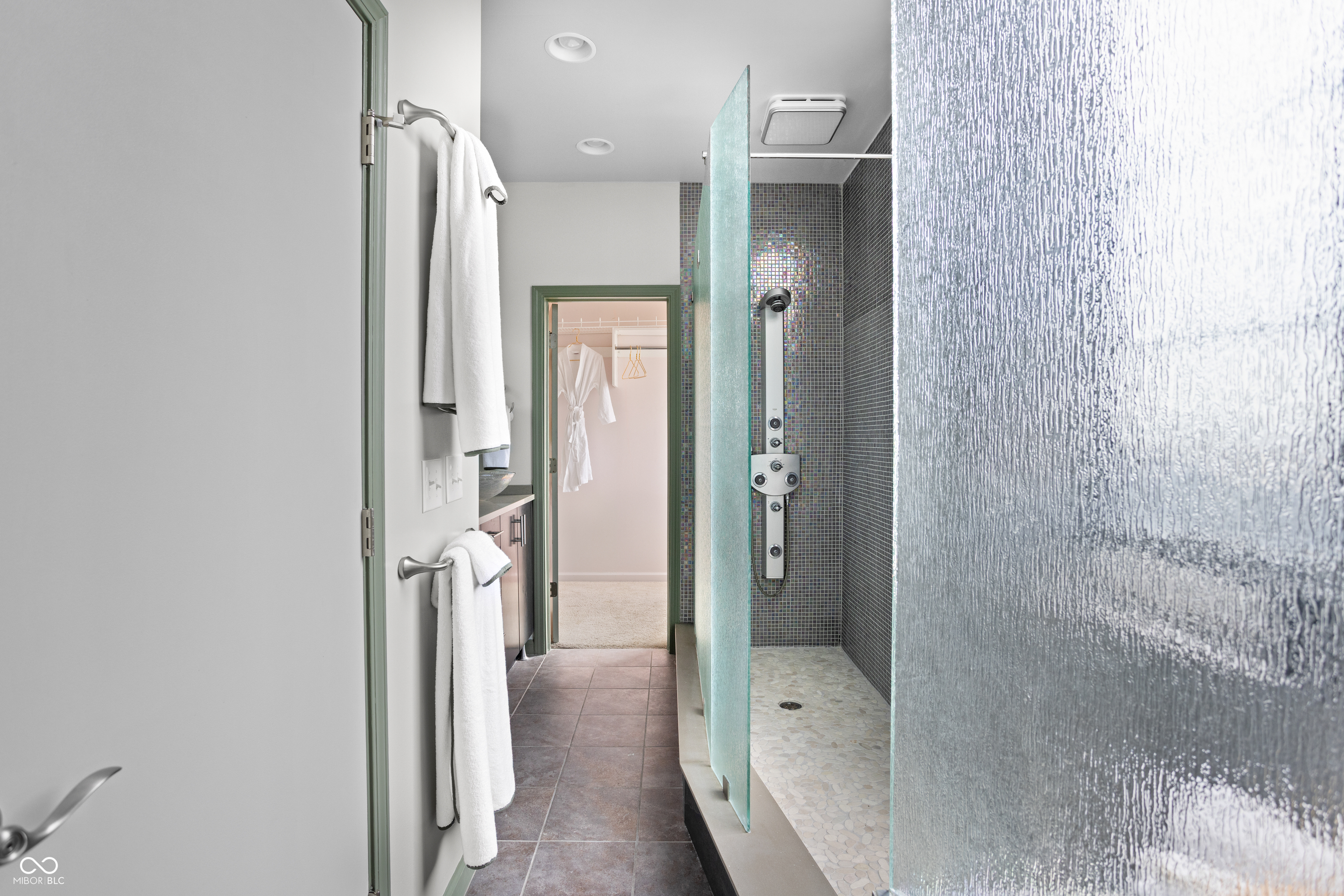 630 N College Avenue Unit: 408