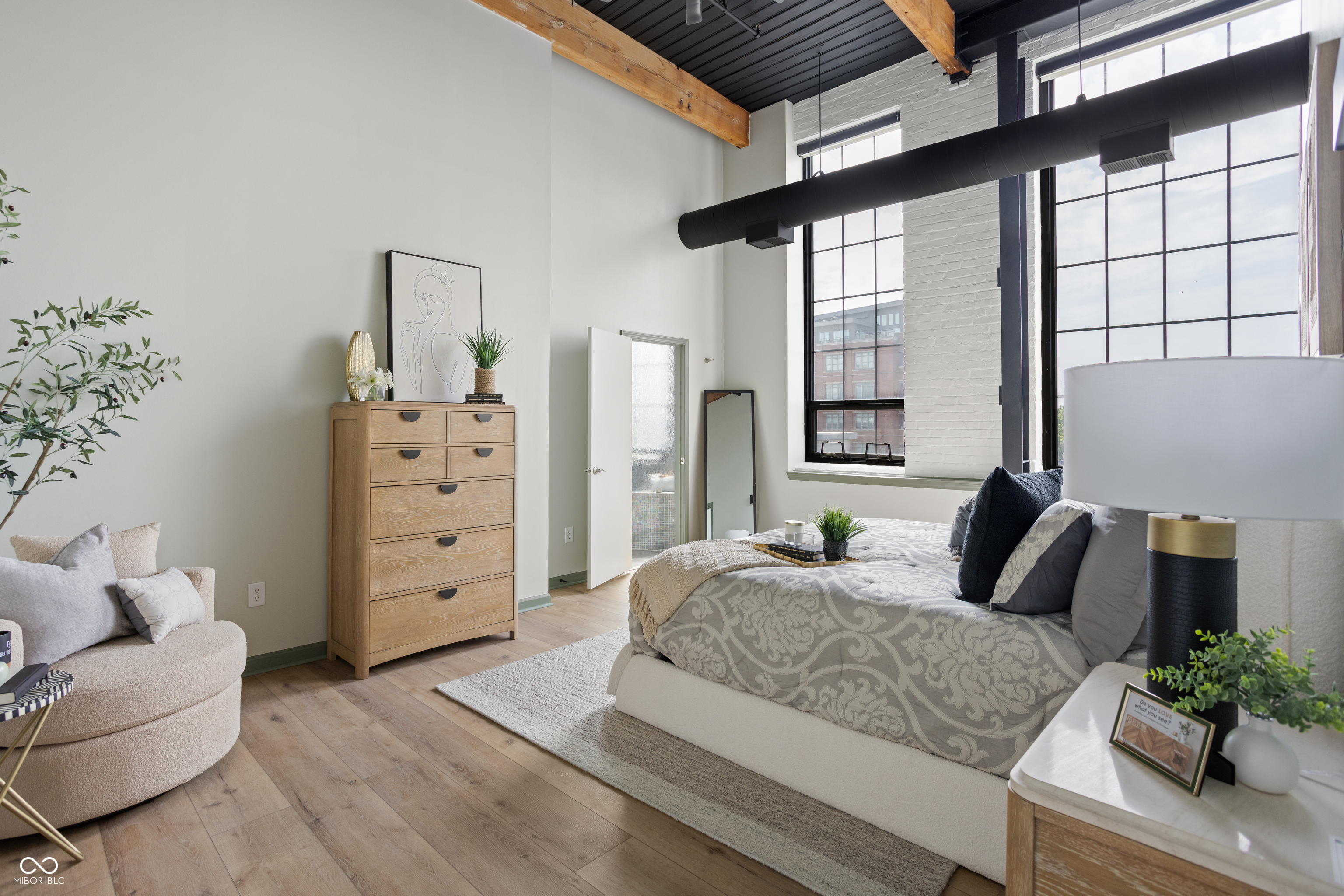 630 N College Avenue Unit: 408