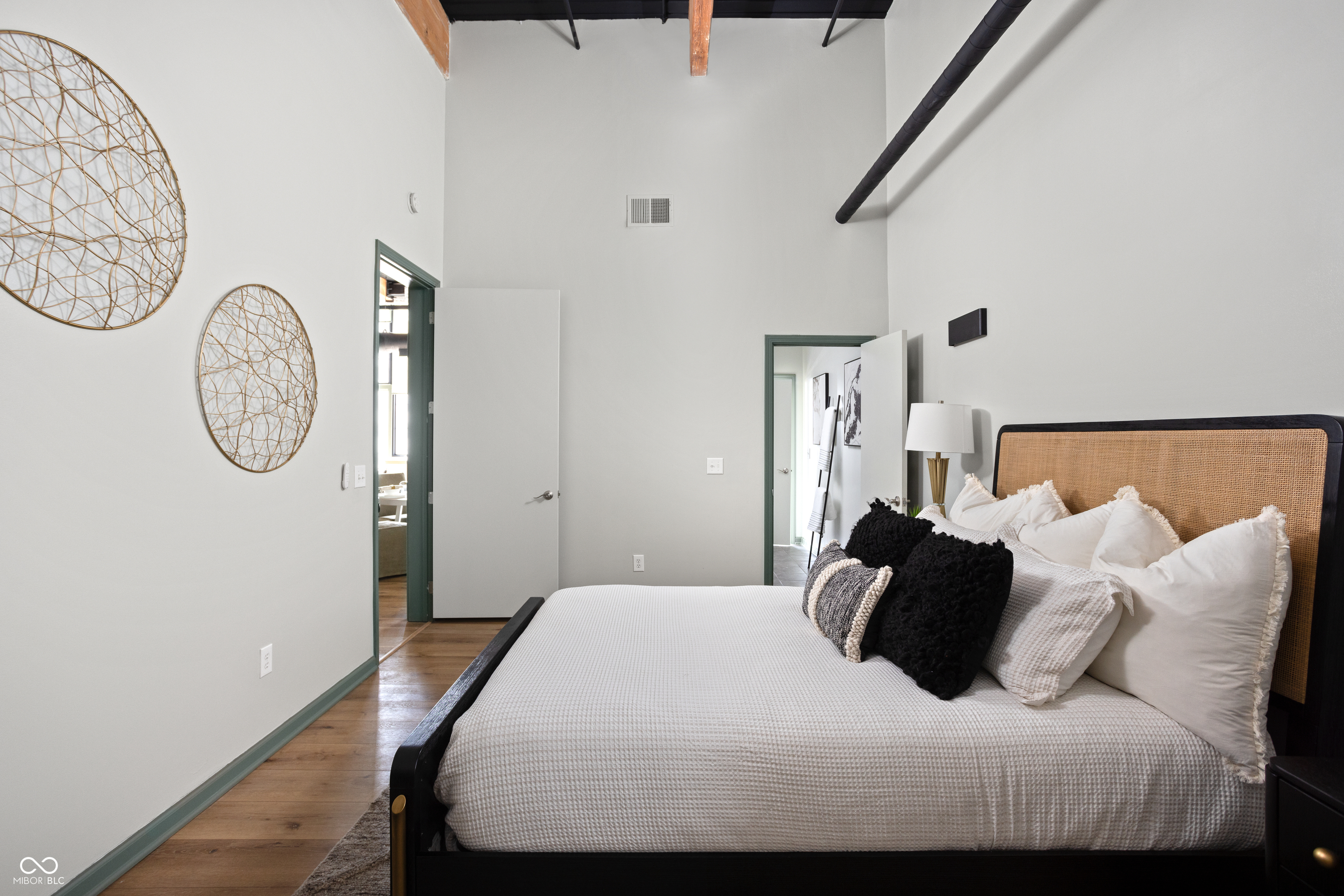 630 N College Avenue Unit: 408