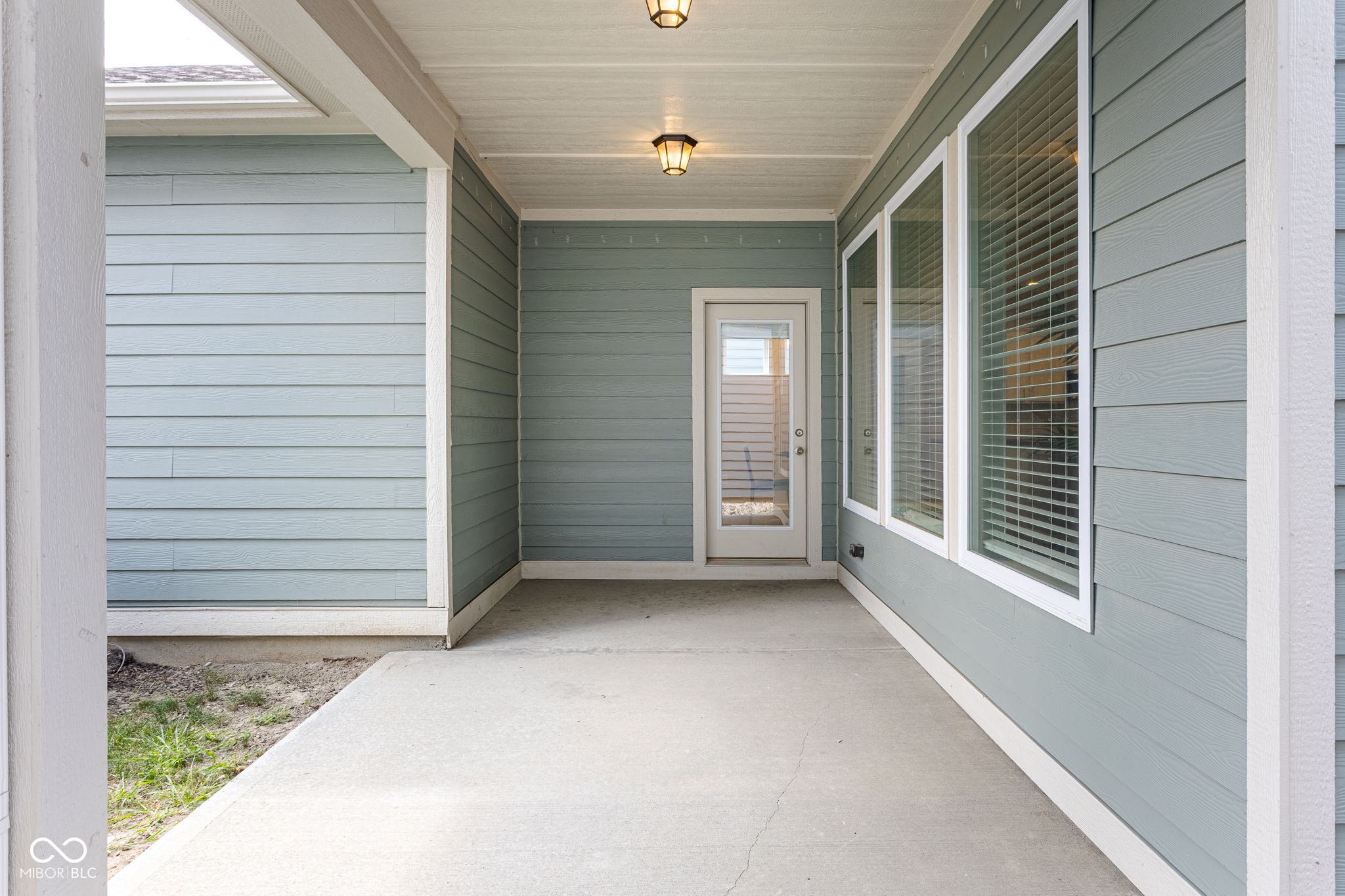 17362 Dovehouse Lane