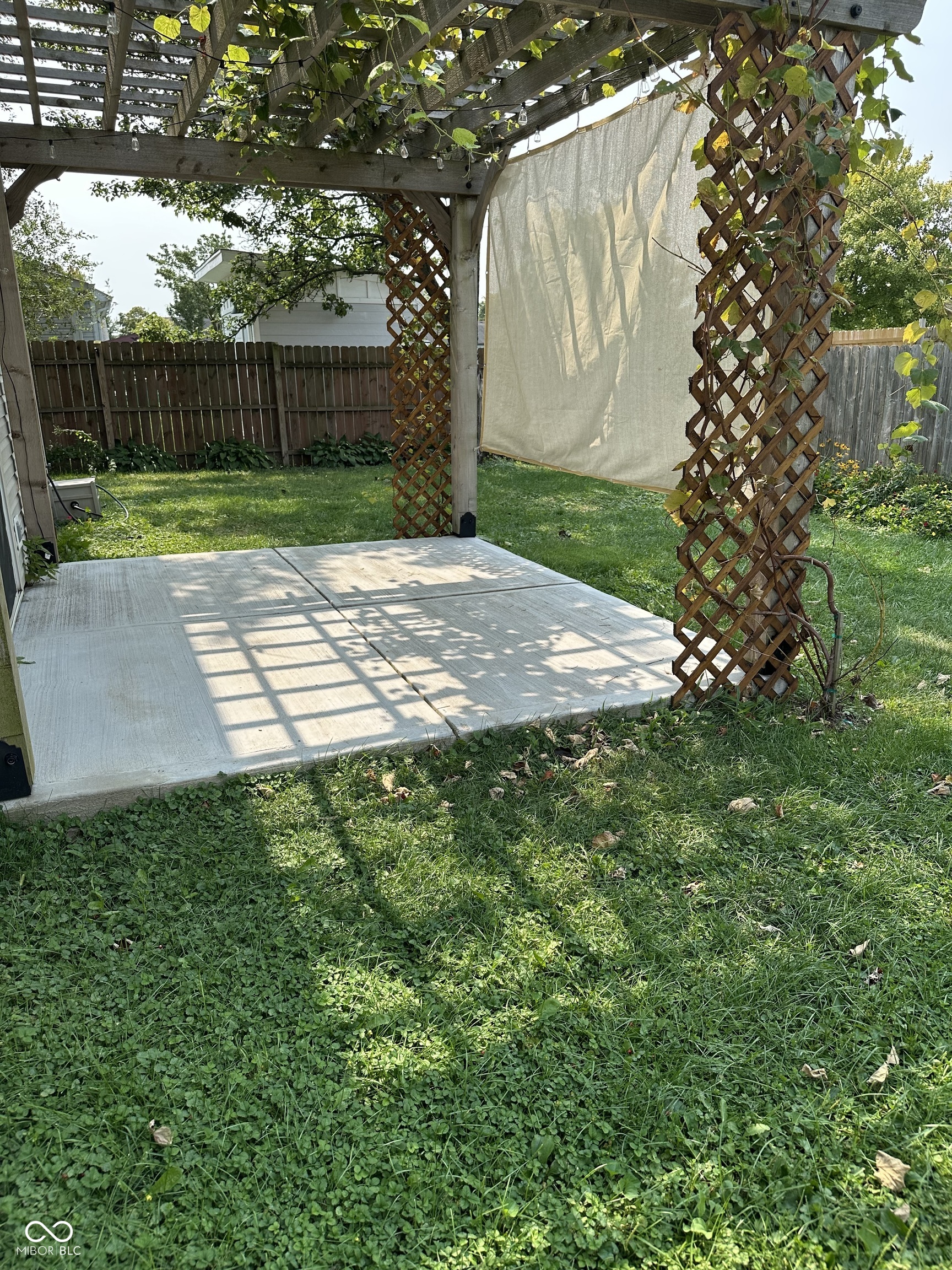 6414 Meadowfield Drive