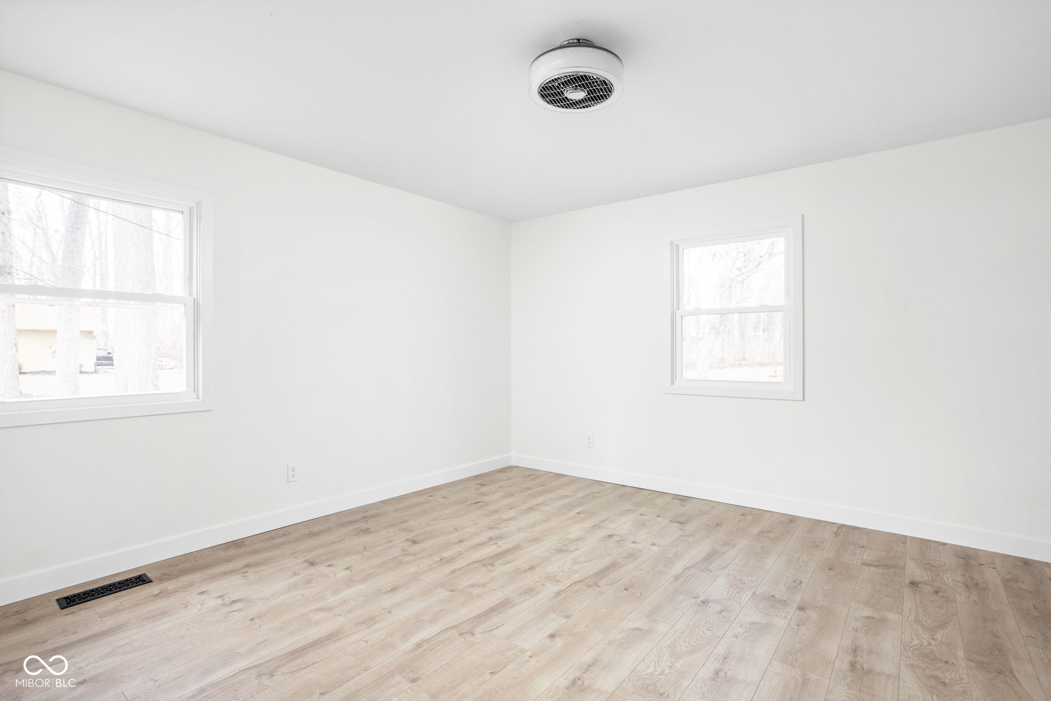 9114 Crestview Drive