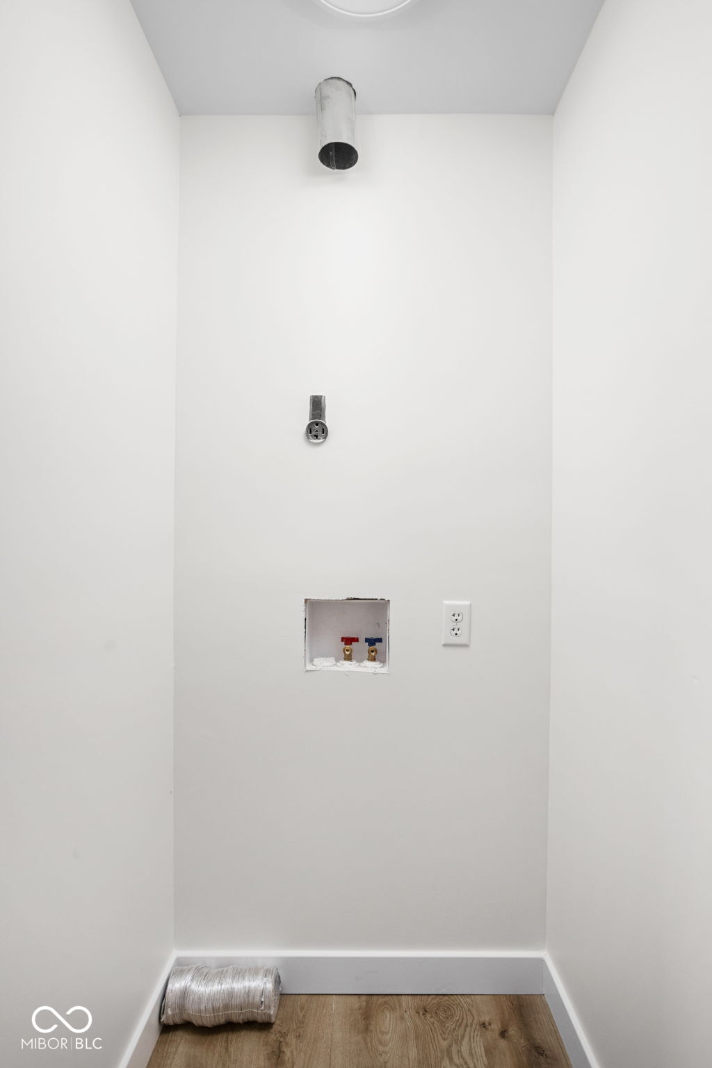 9114 Crestview Drive