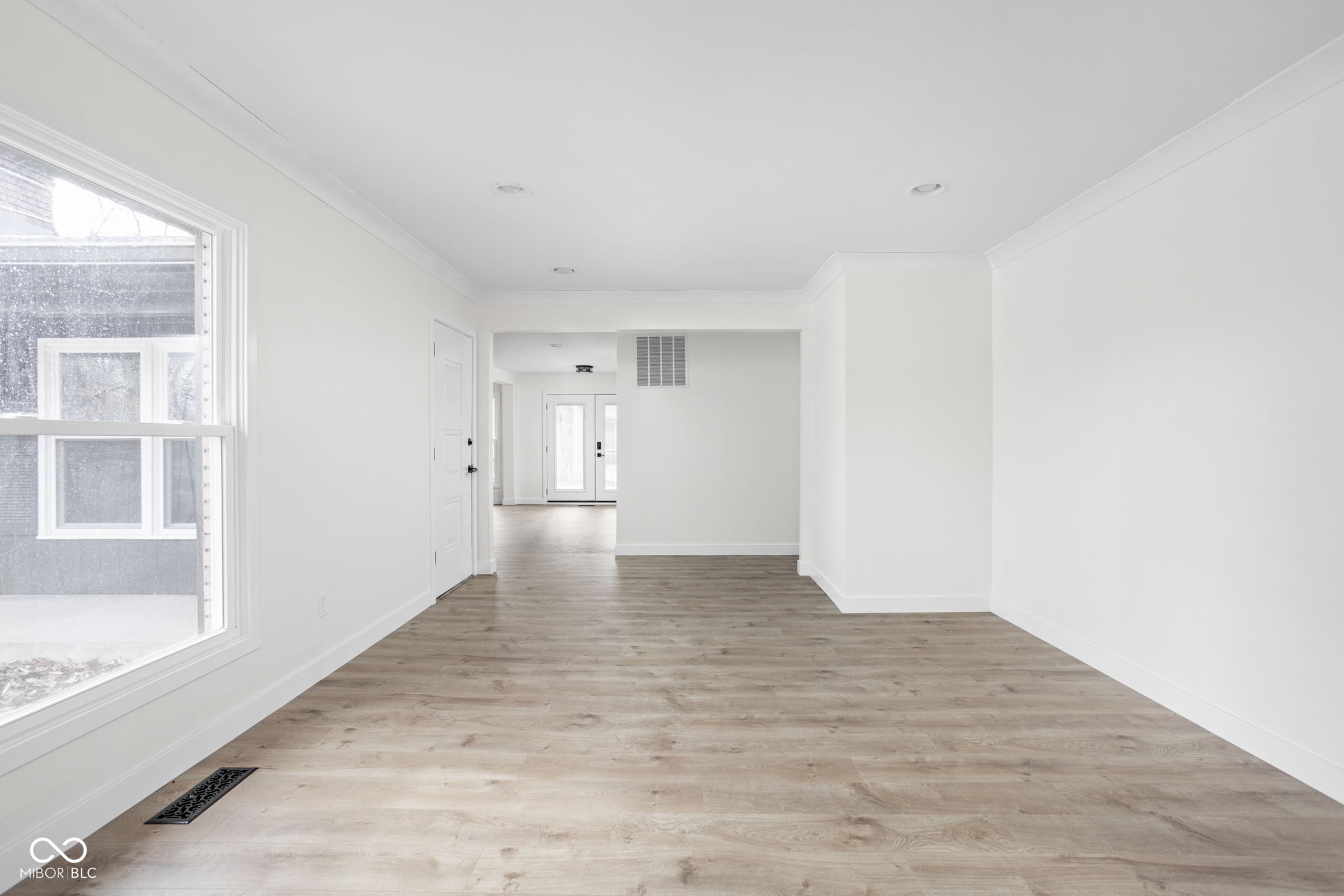 9114 Crestview Drive