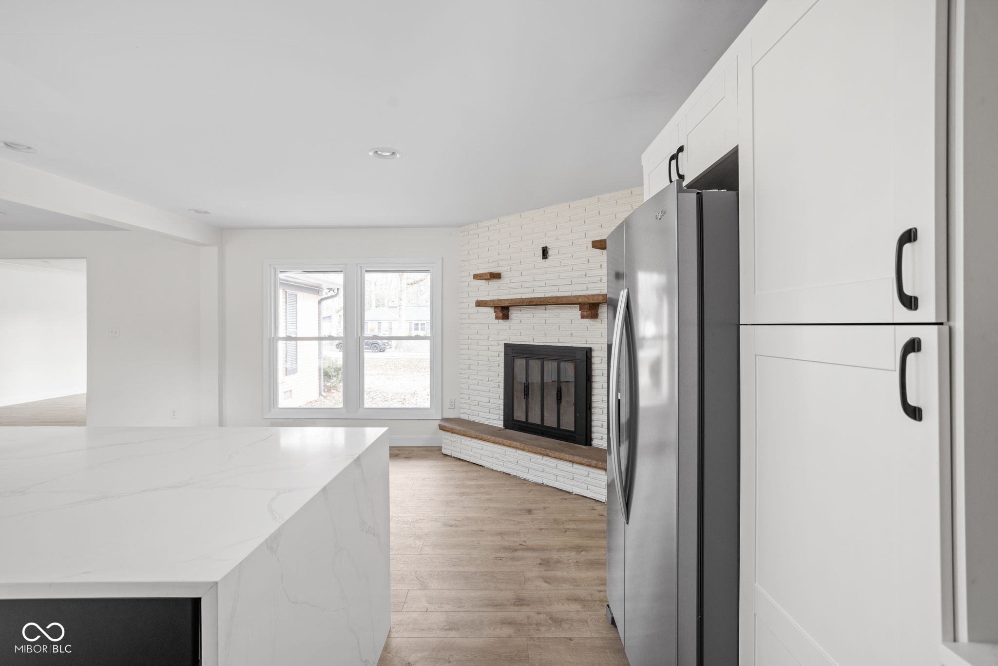 9114 Crestview Drive