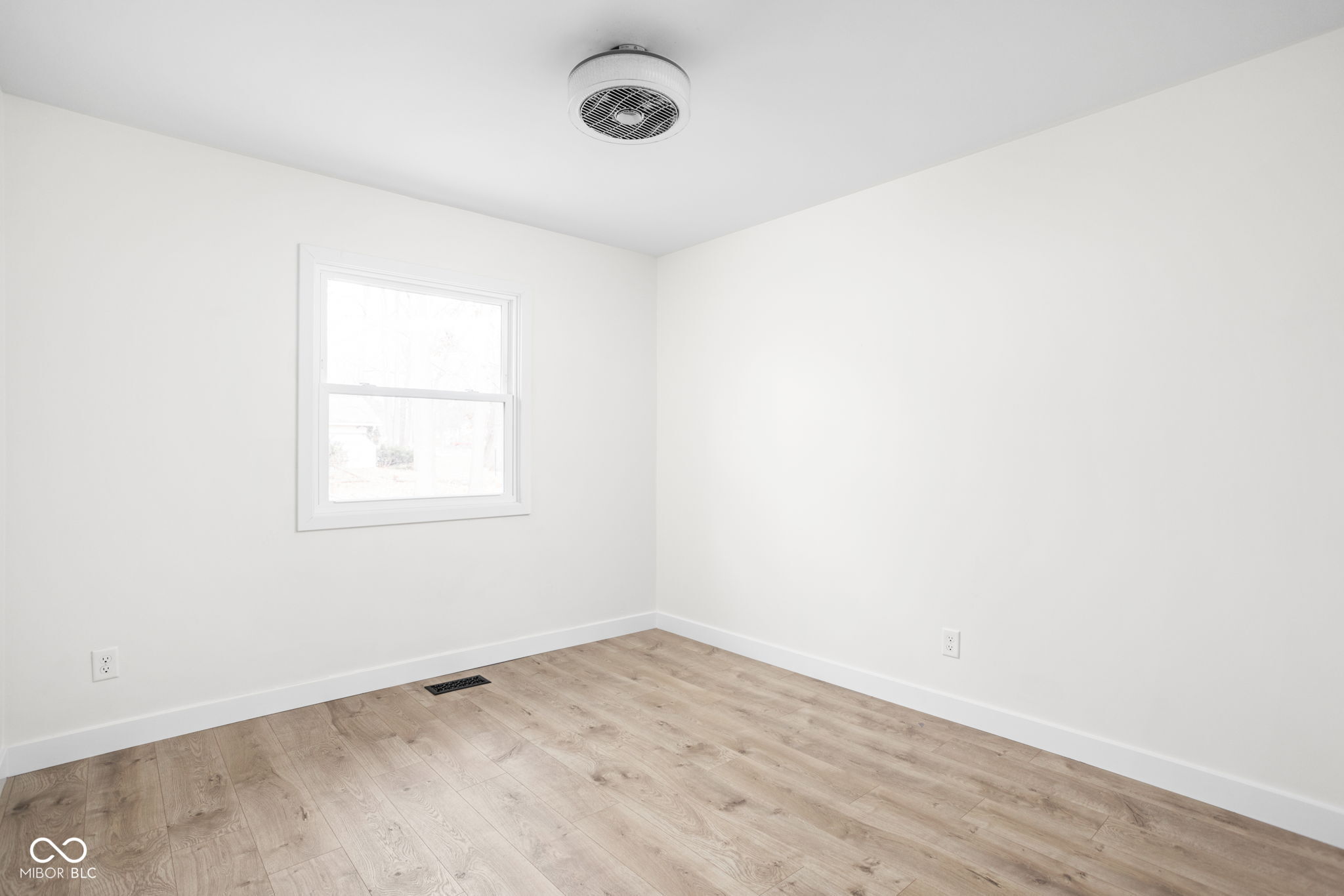 9114 Crestview Drive