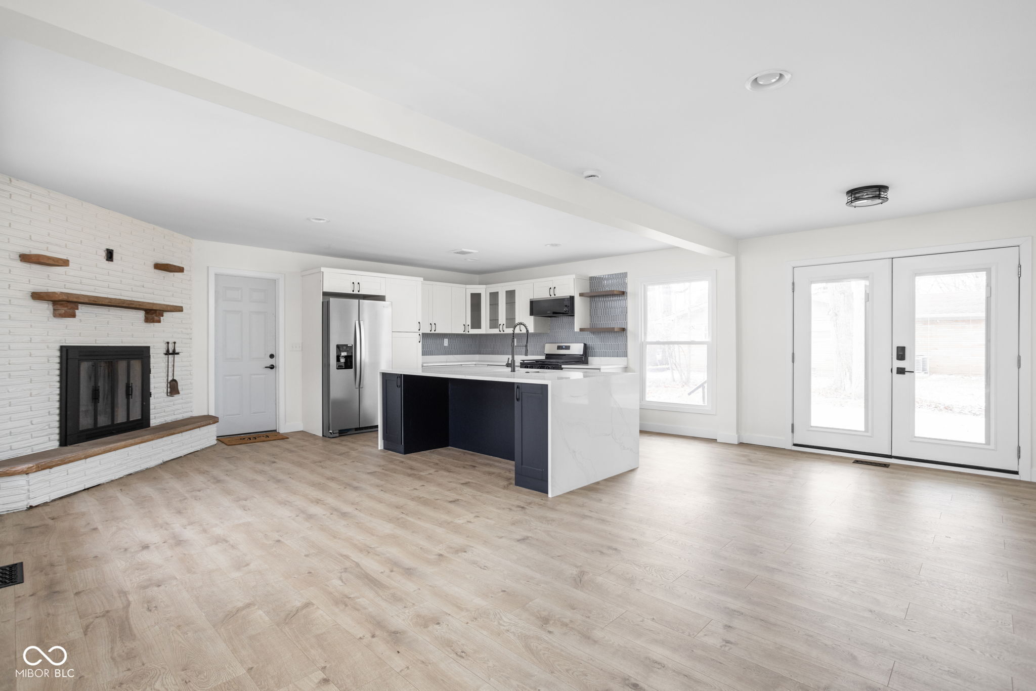 9114 Crestview Drive