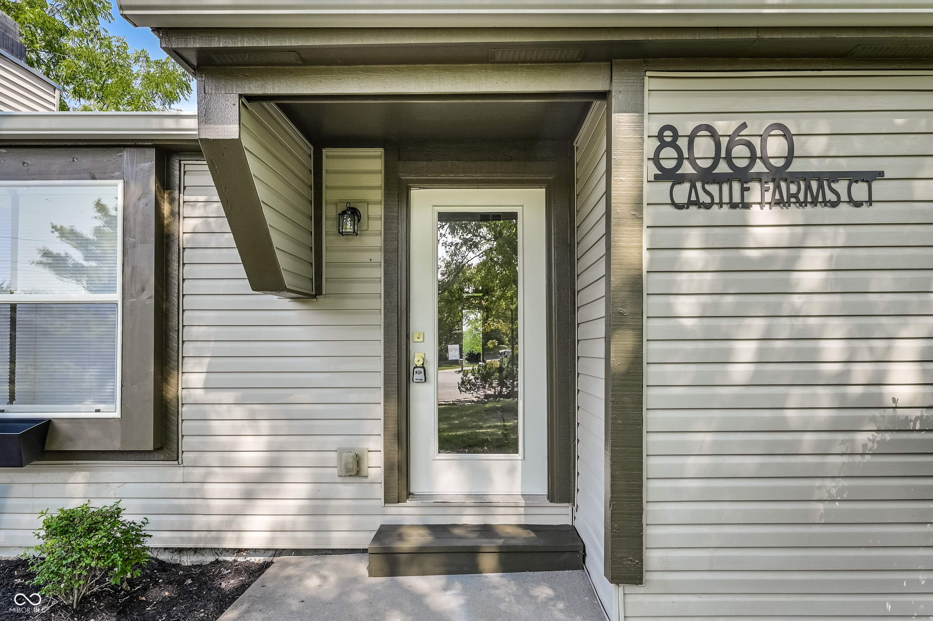 8060 Castle Farms Court