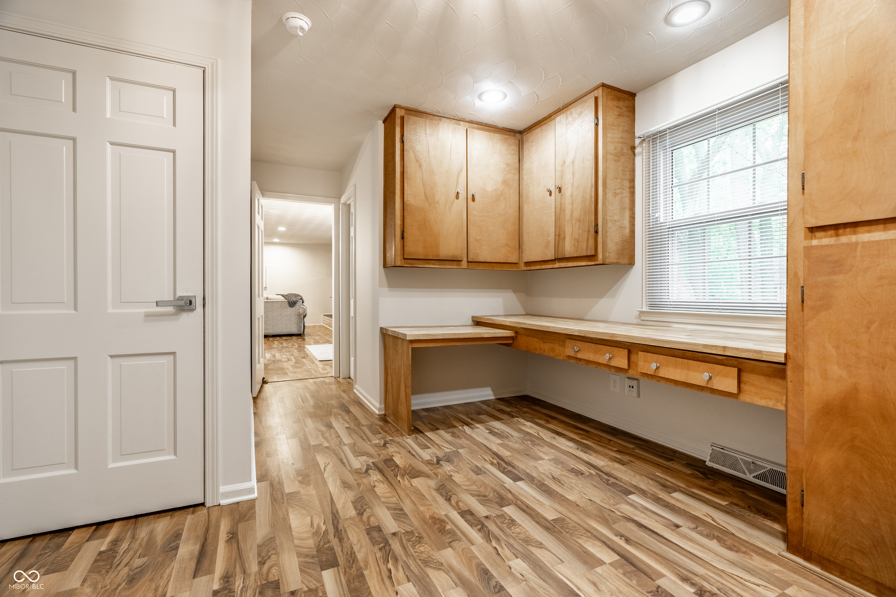 8729 Chapel Glen Drive