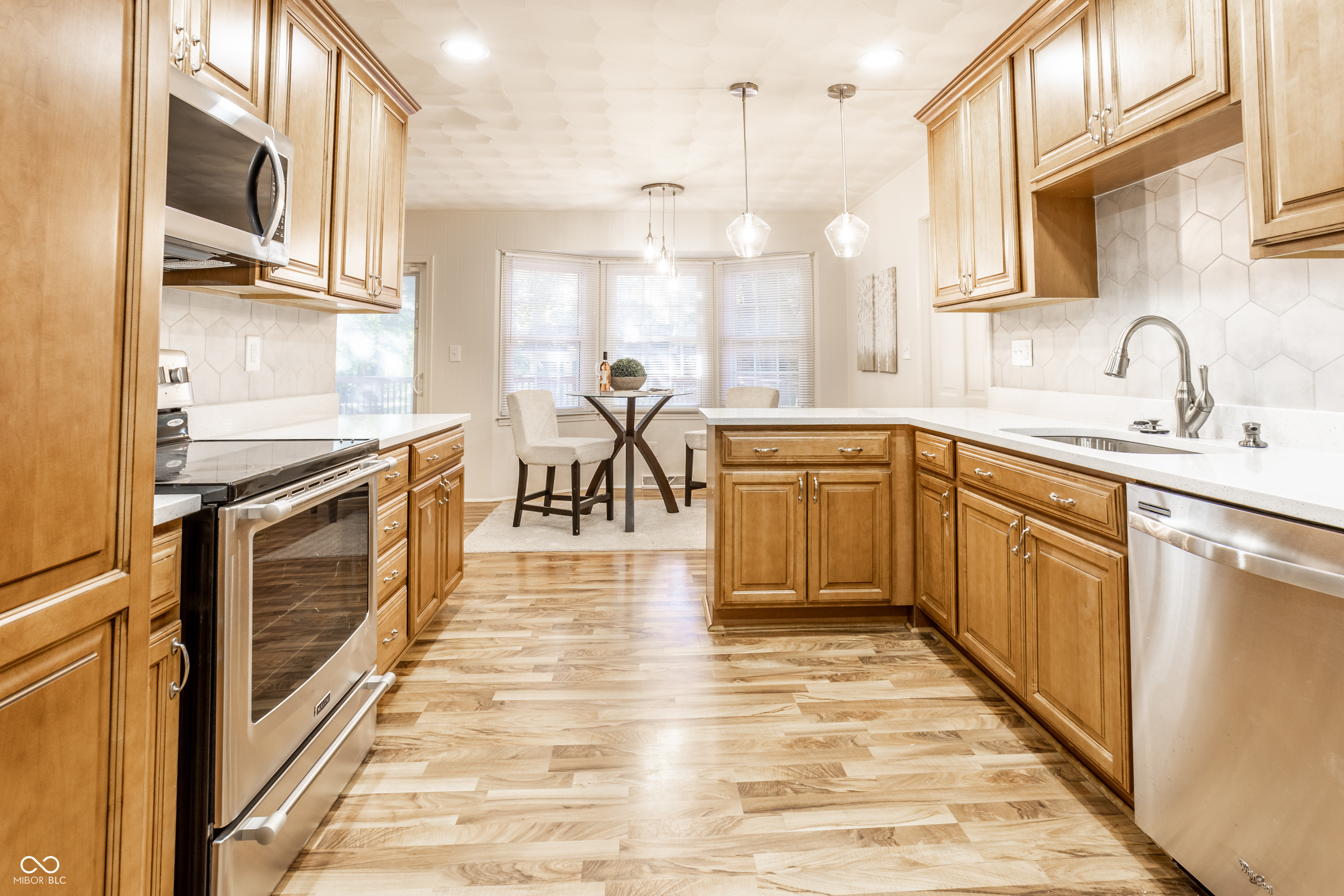 8729 Chapel Glen Drive