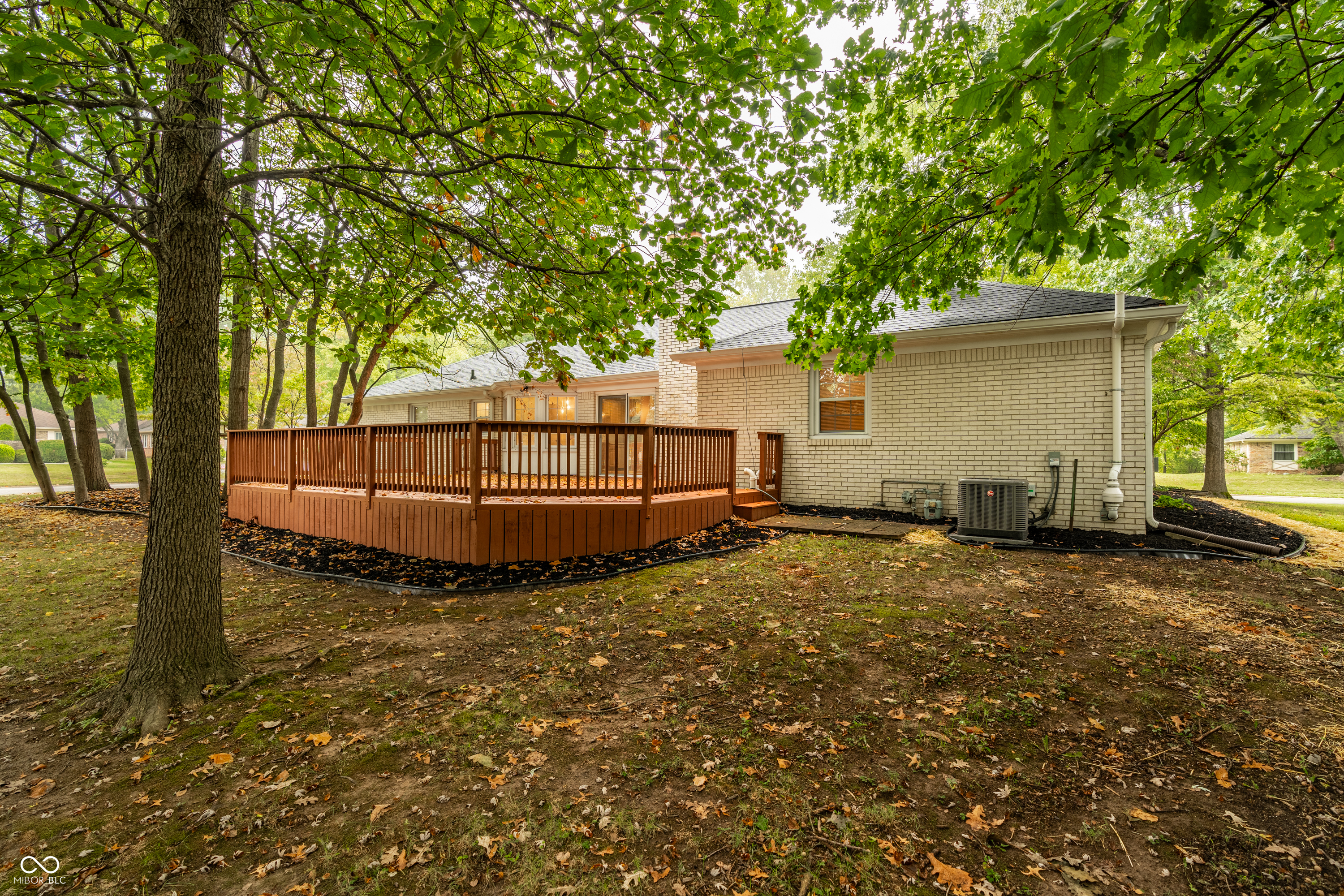 8729 Chapel Glen Drive