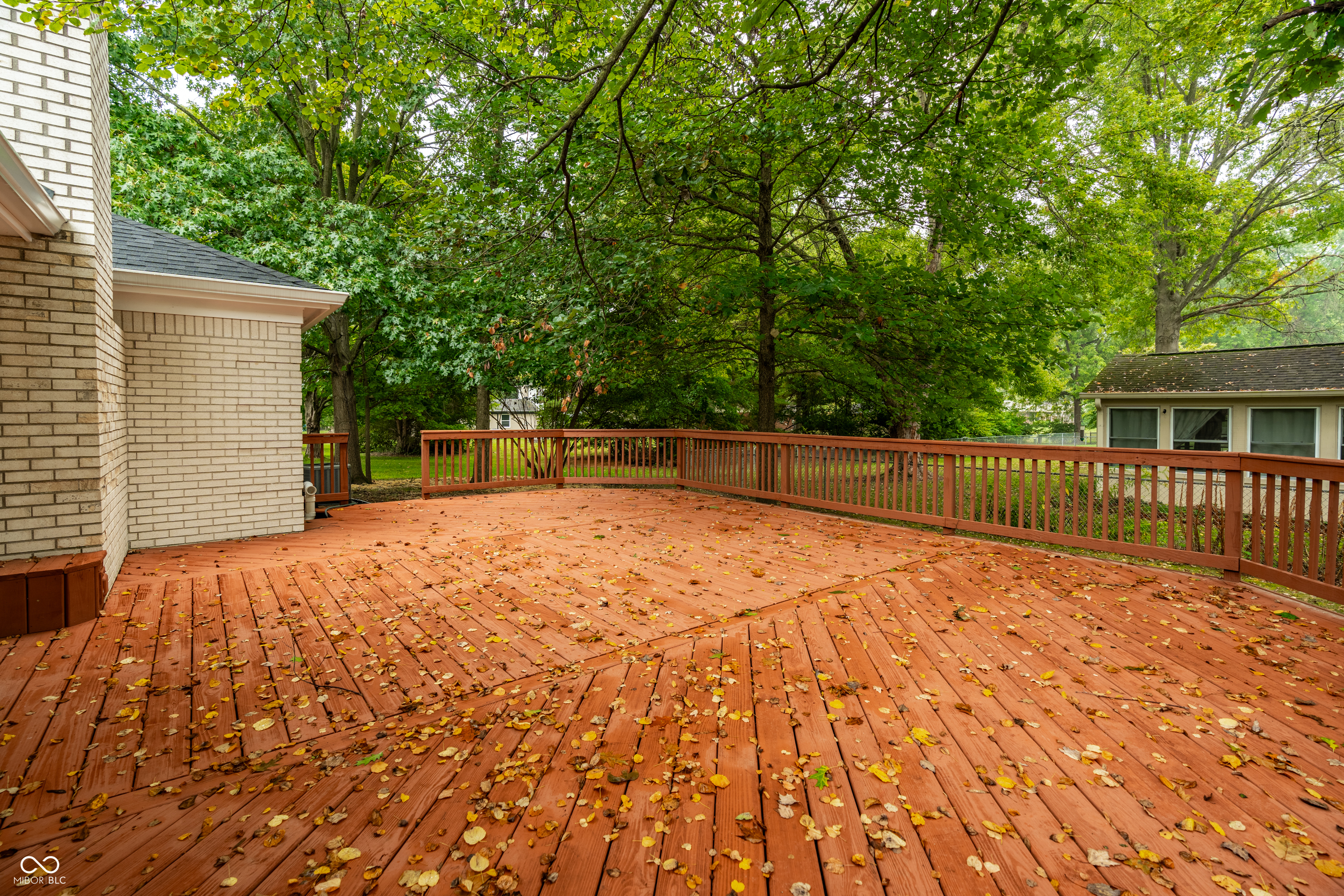 8729 Chapel Glen Drive