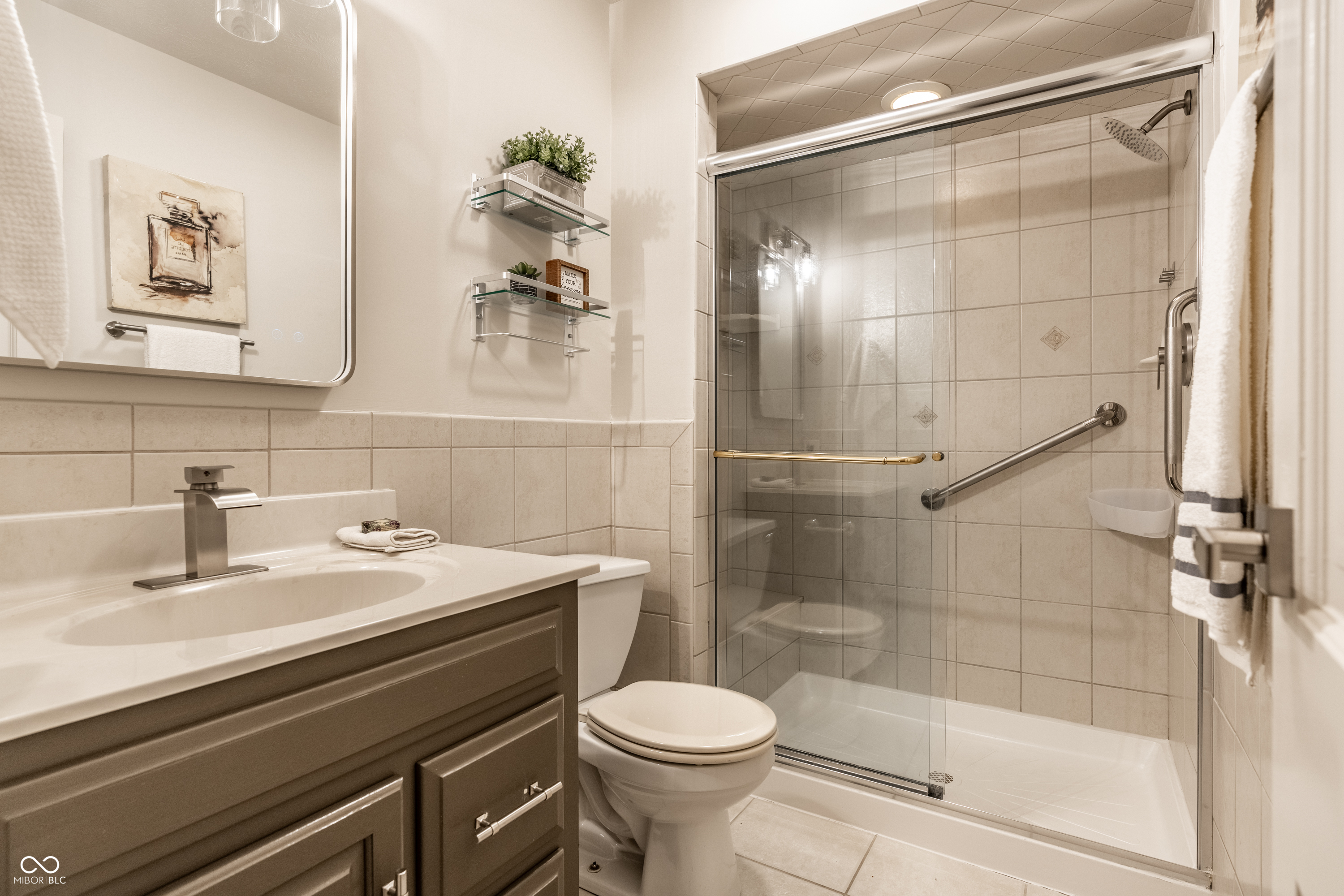 8729 Chapel Glen Drive