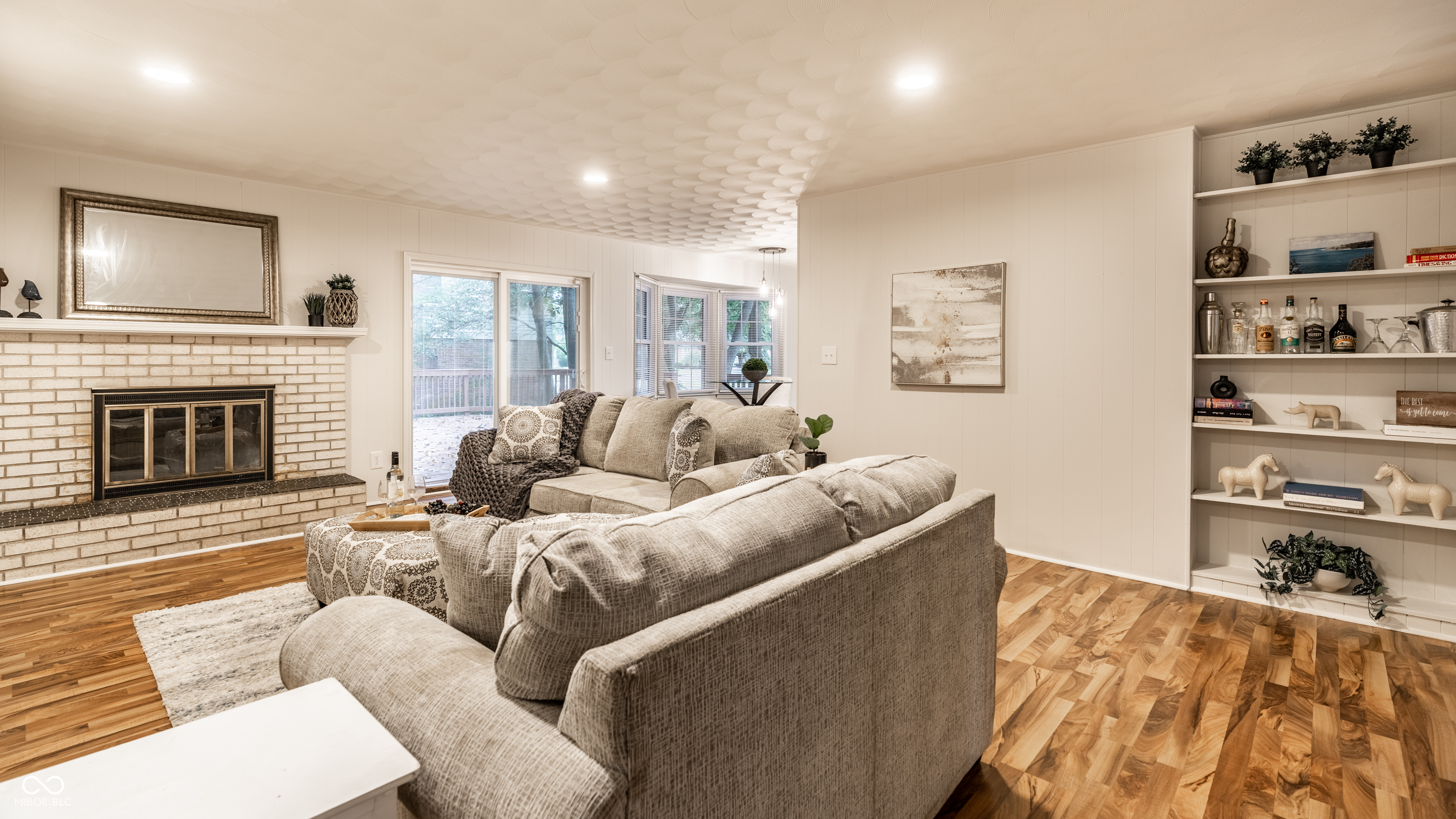 8729 Chapel Glen Drive