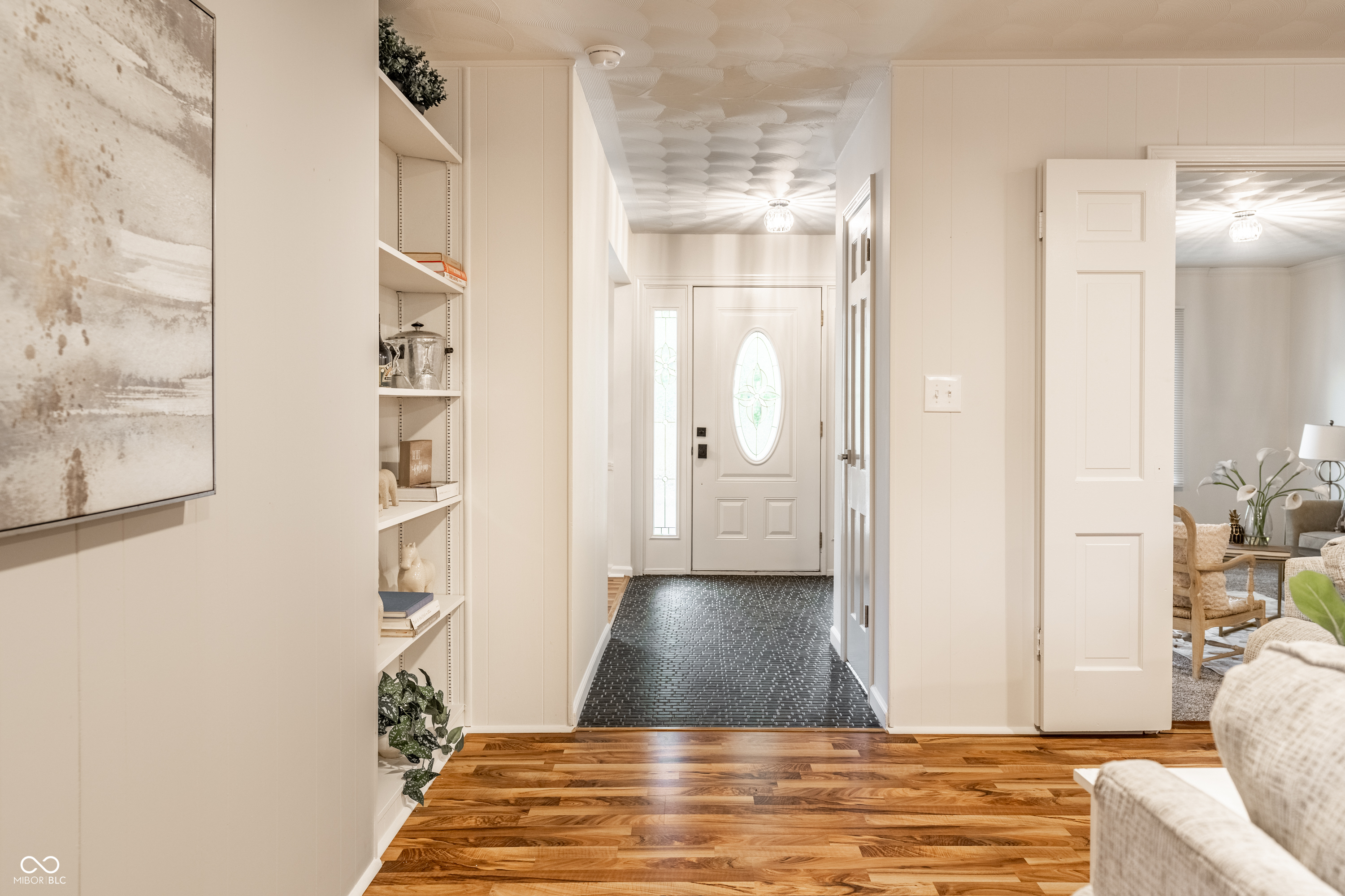 8729 Chapel Glen Drive