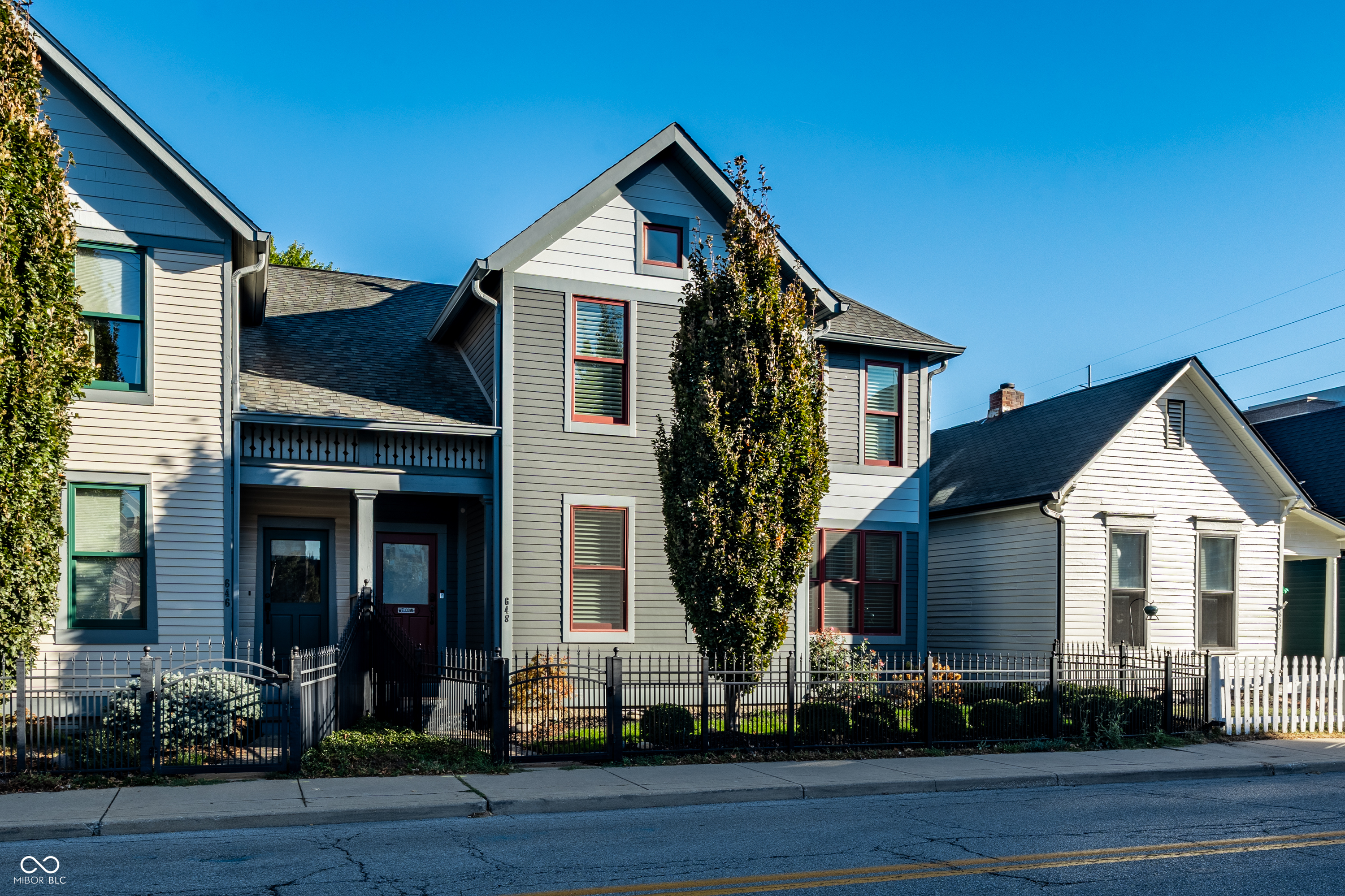 648 E Saint Clair Street