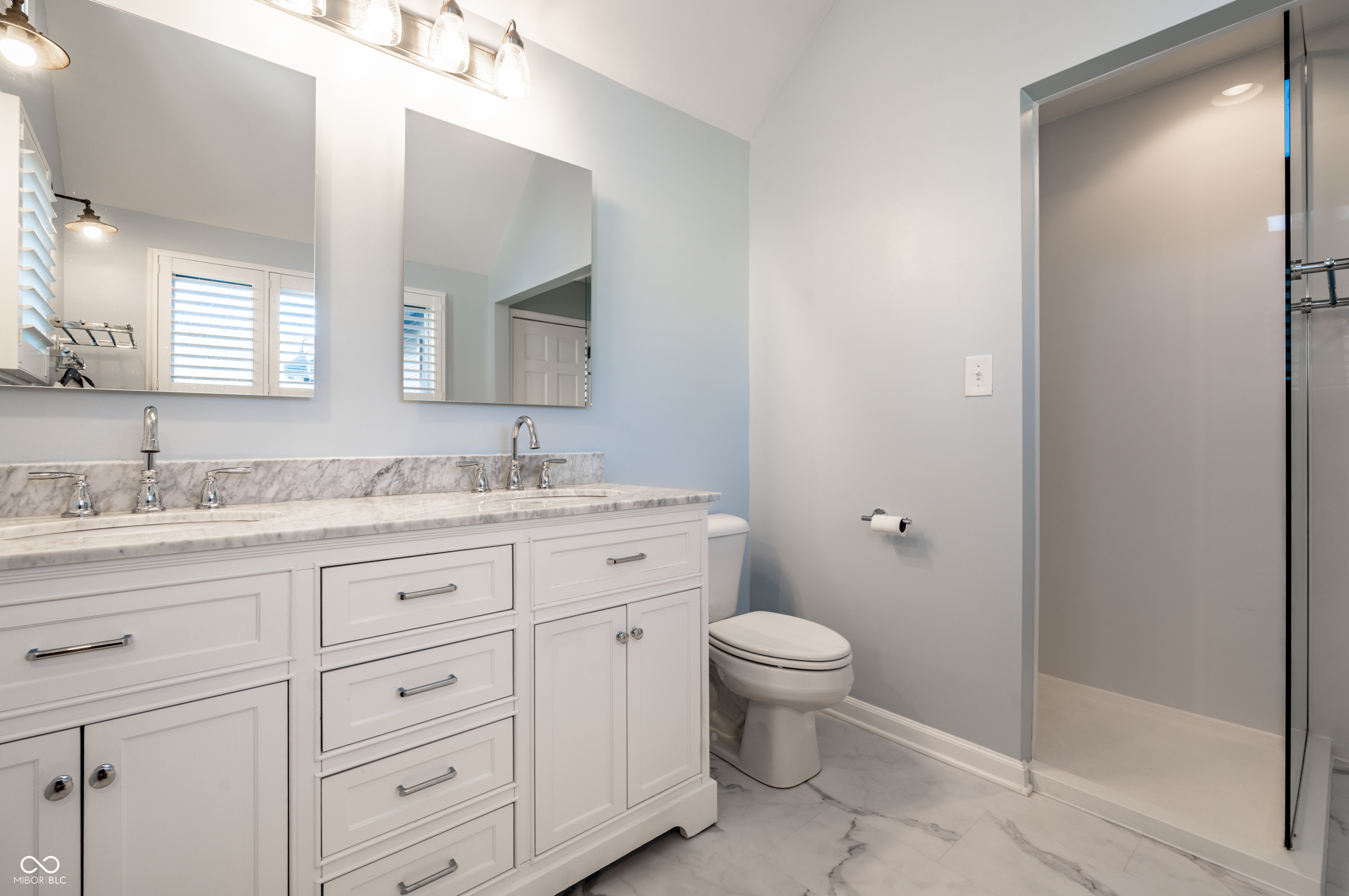 648 E Saint Clair Street