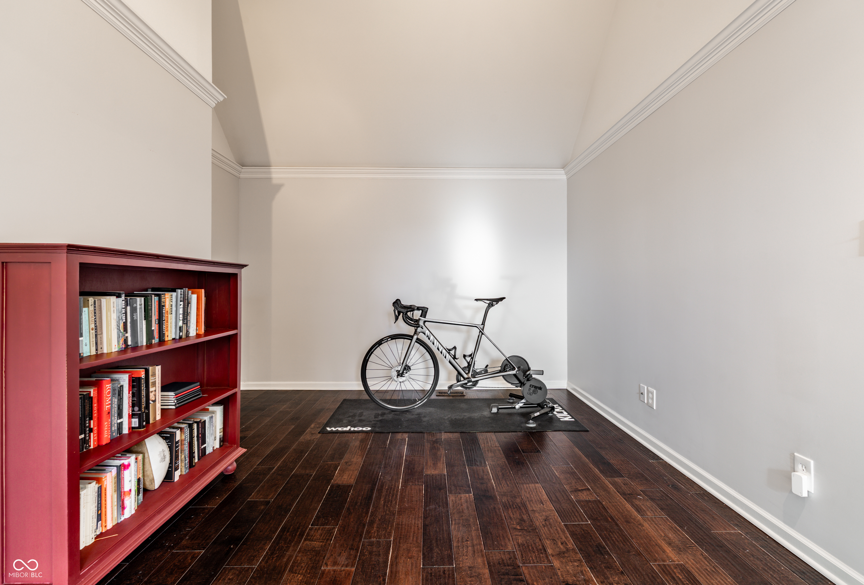 648 E Saint Clair Street