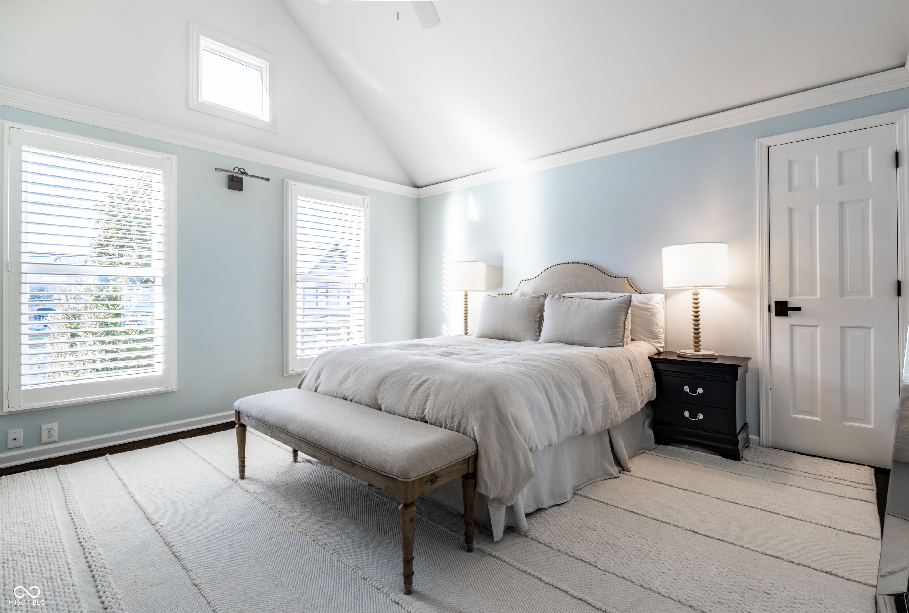 648 E Saint Clair Street