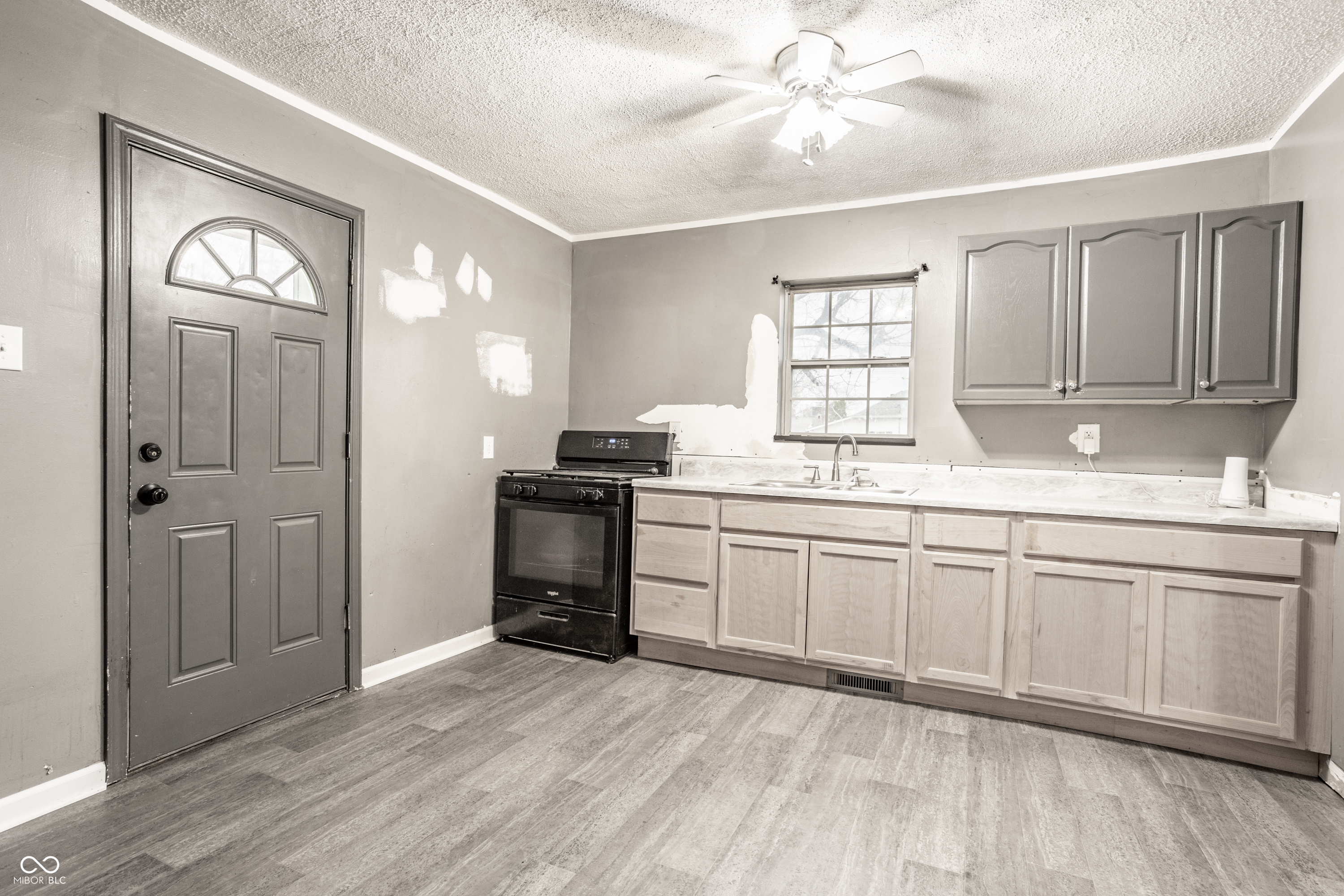 596 Christian Avenue