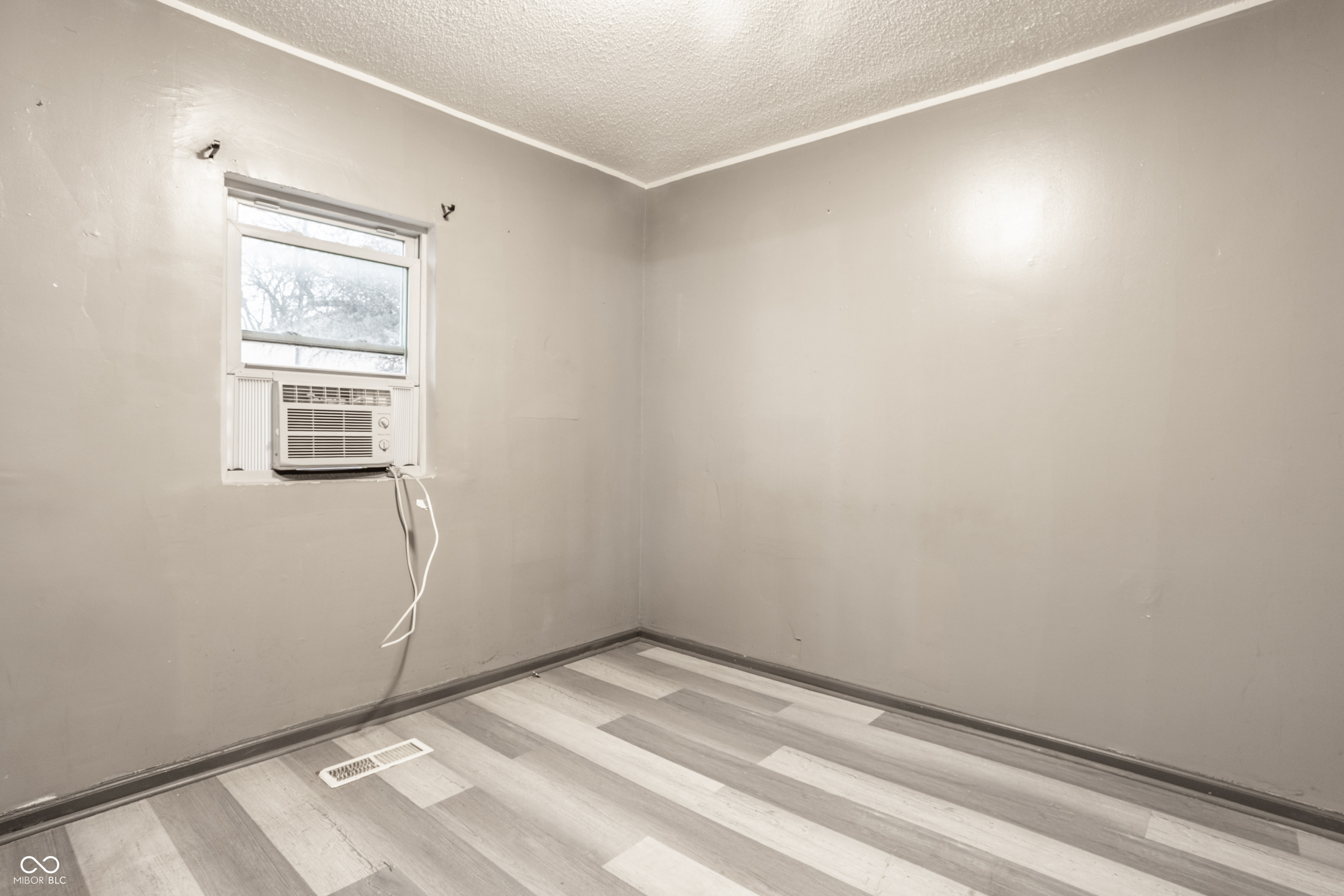 596 Christian Avenue