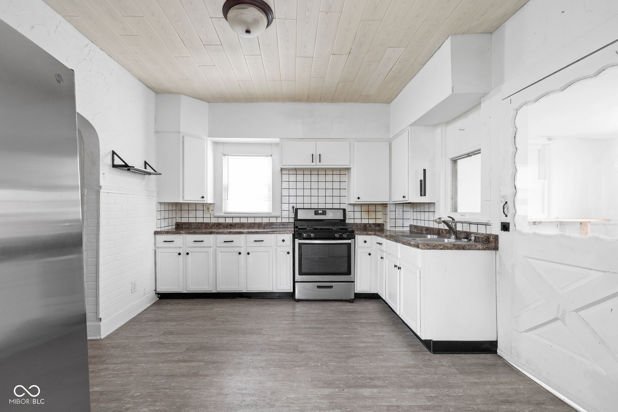 1804 S Delaware Street