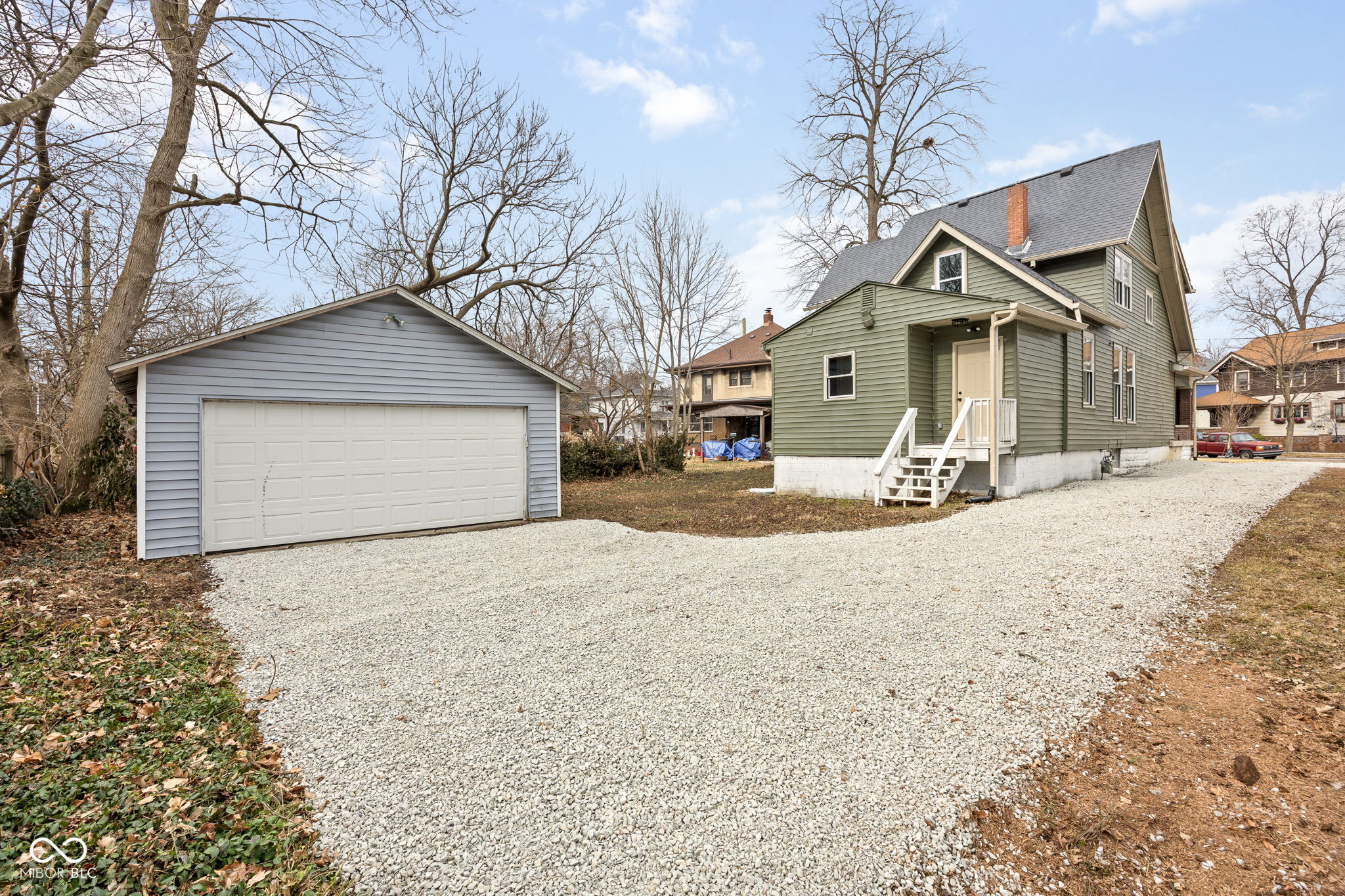 5511 E University Avenue