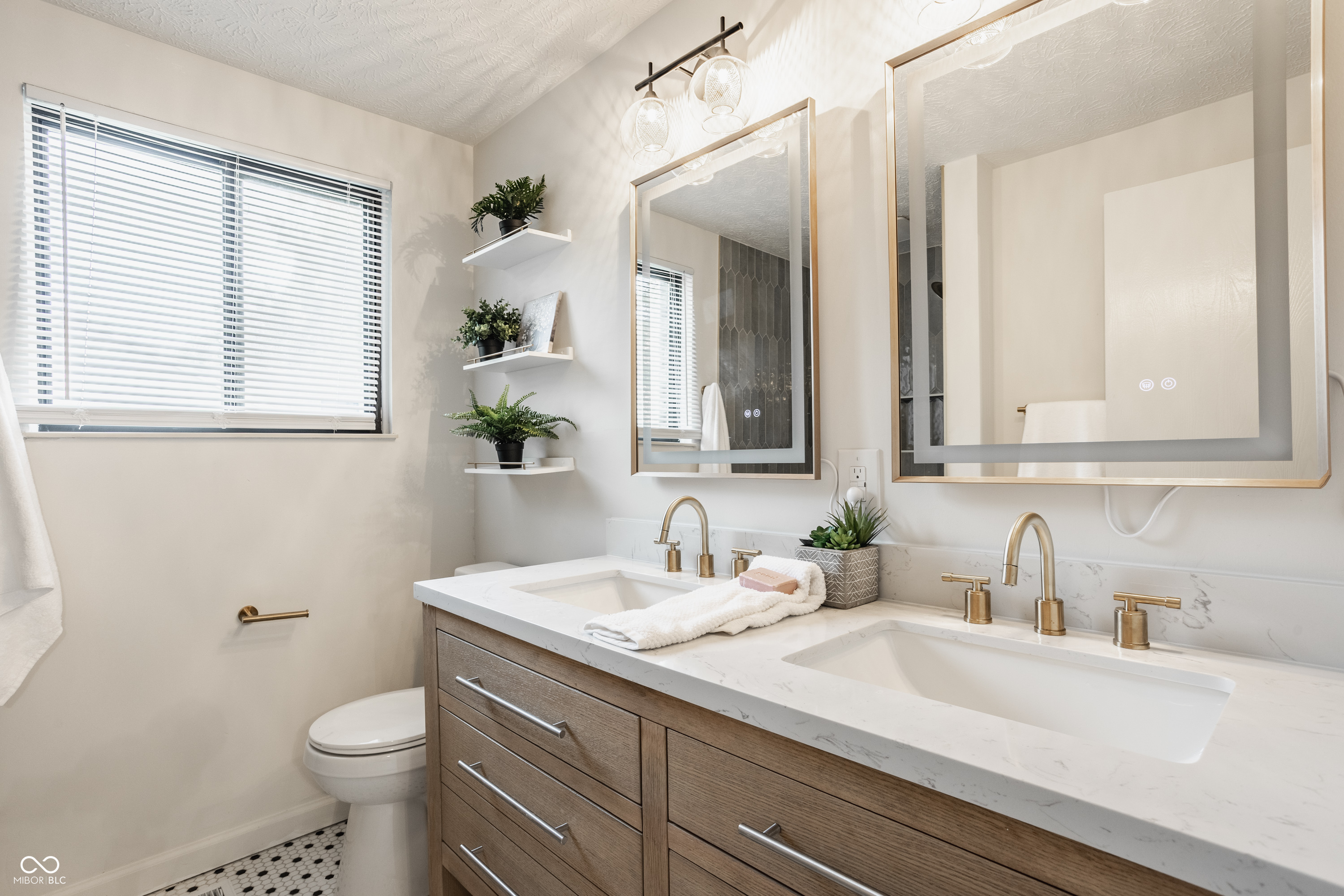 8740 Royal Meadow Drive