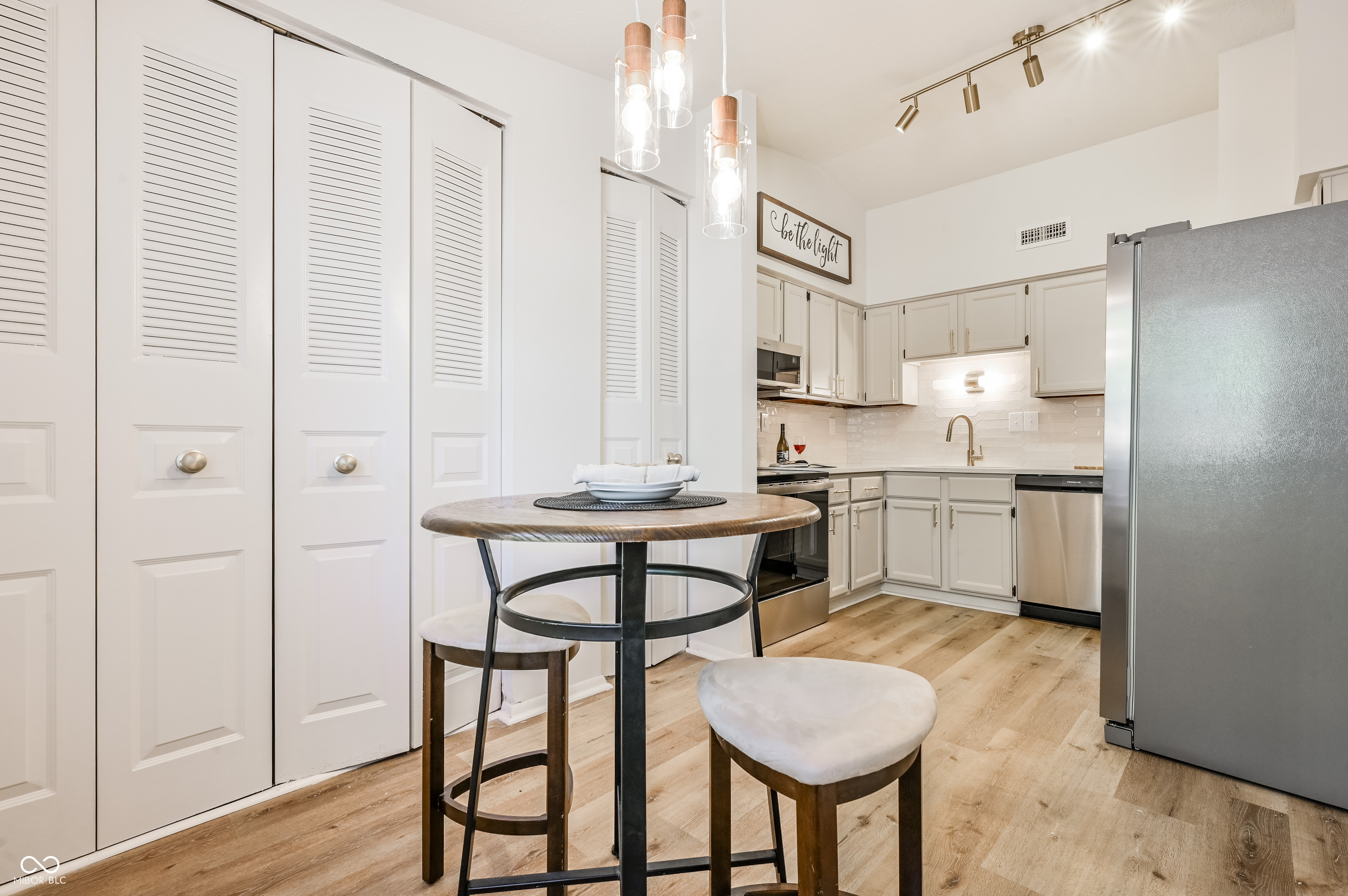 8060 Castle Farms Court