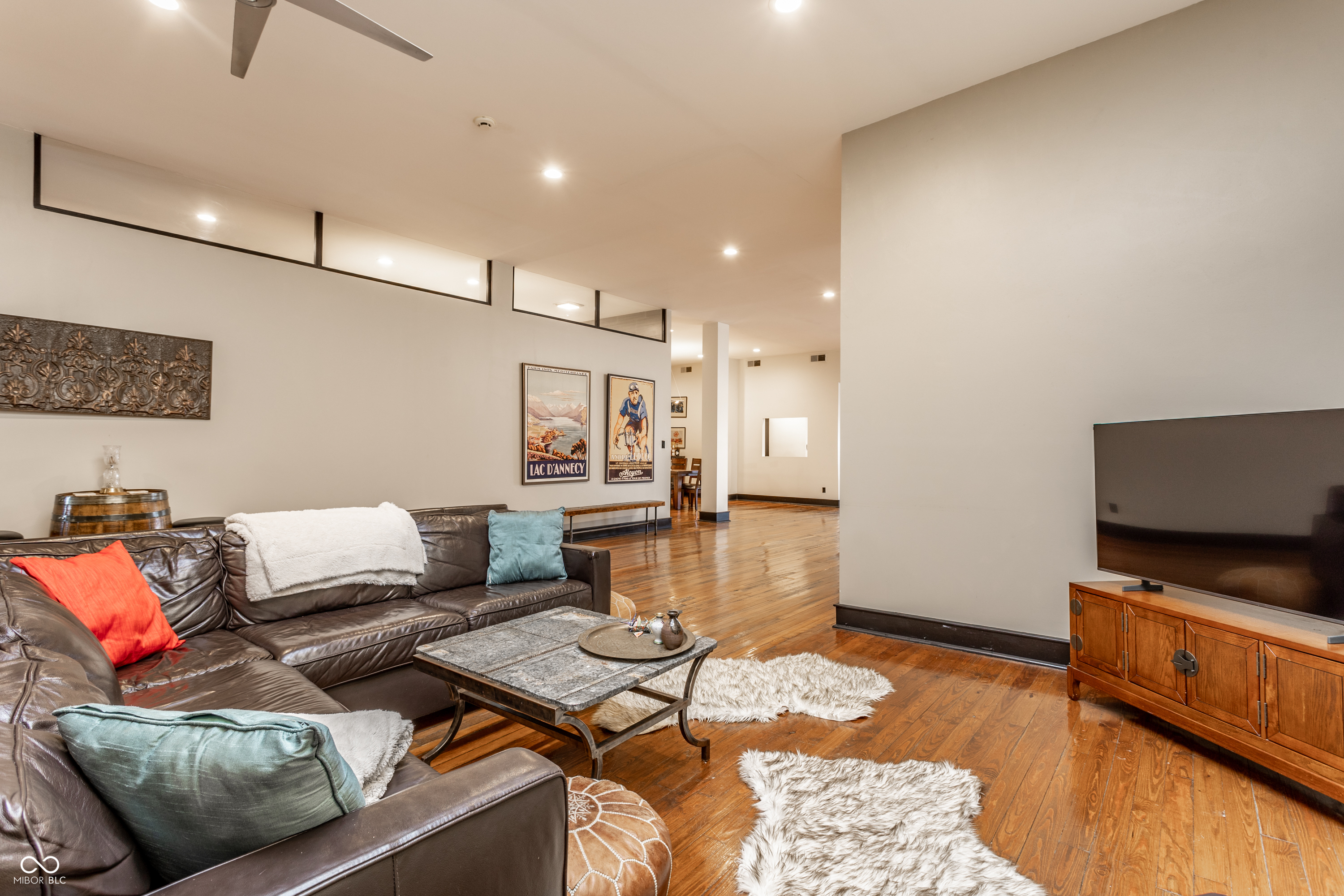 647 E 11th Street Unit: 4