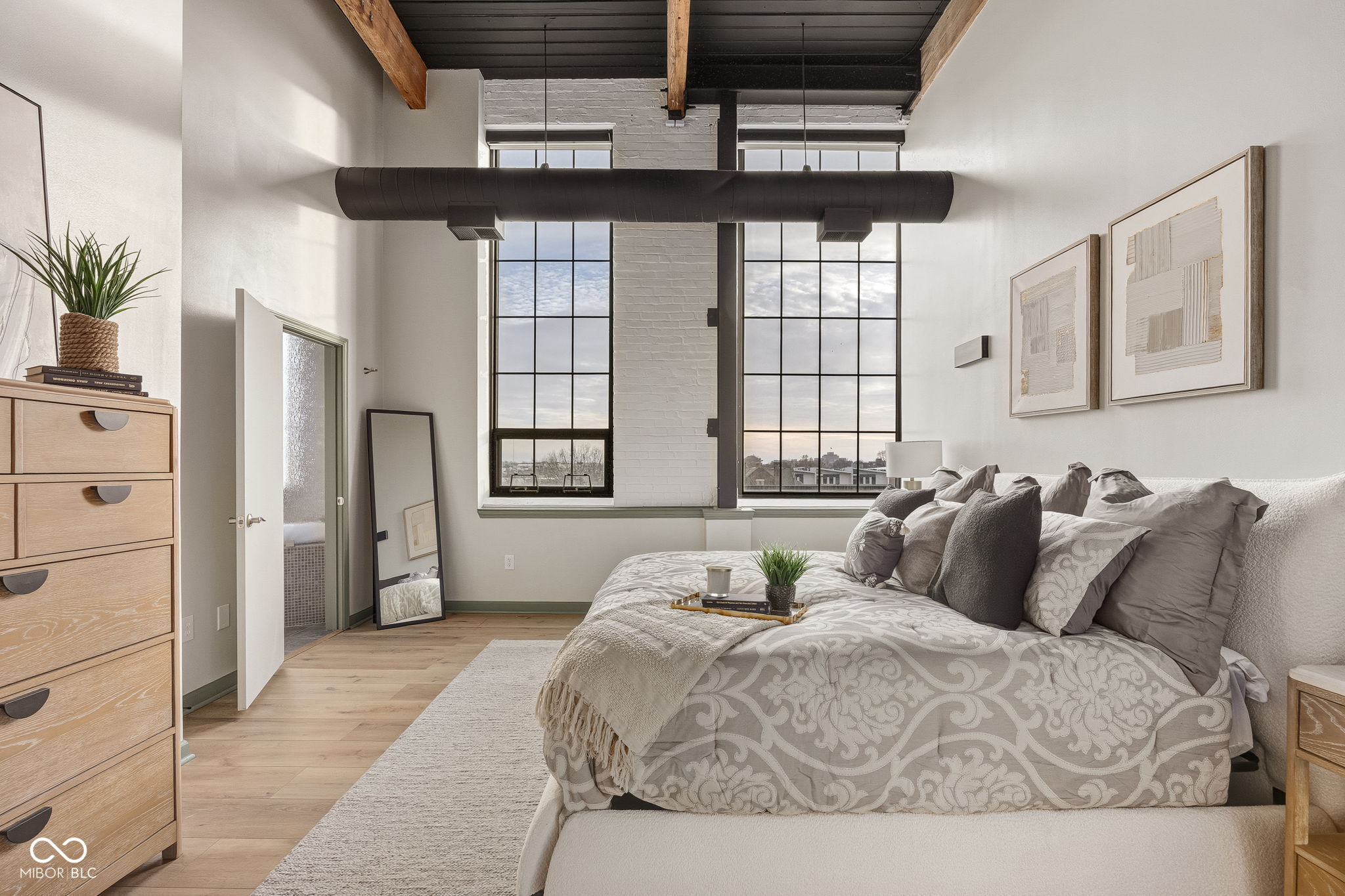 630 N College Avenue Unit: 408