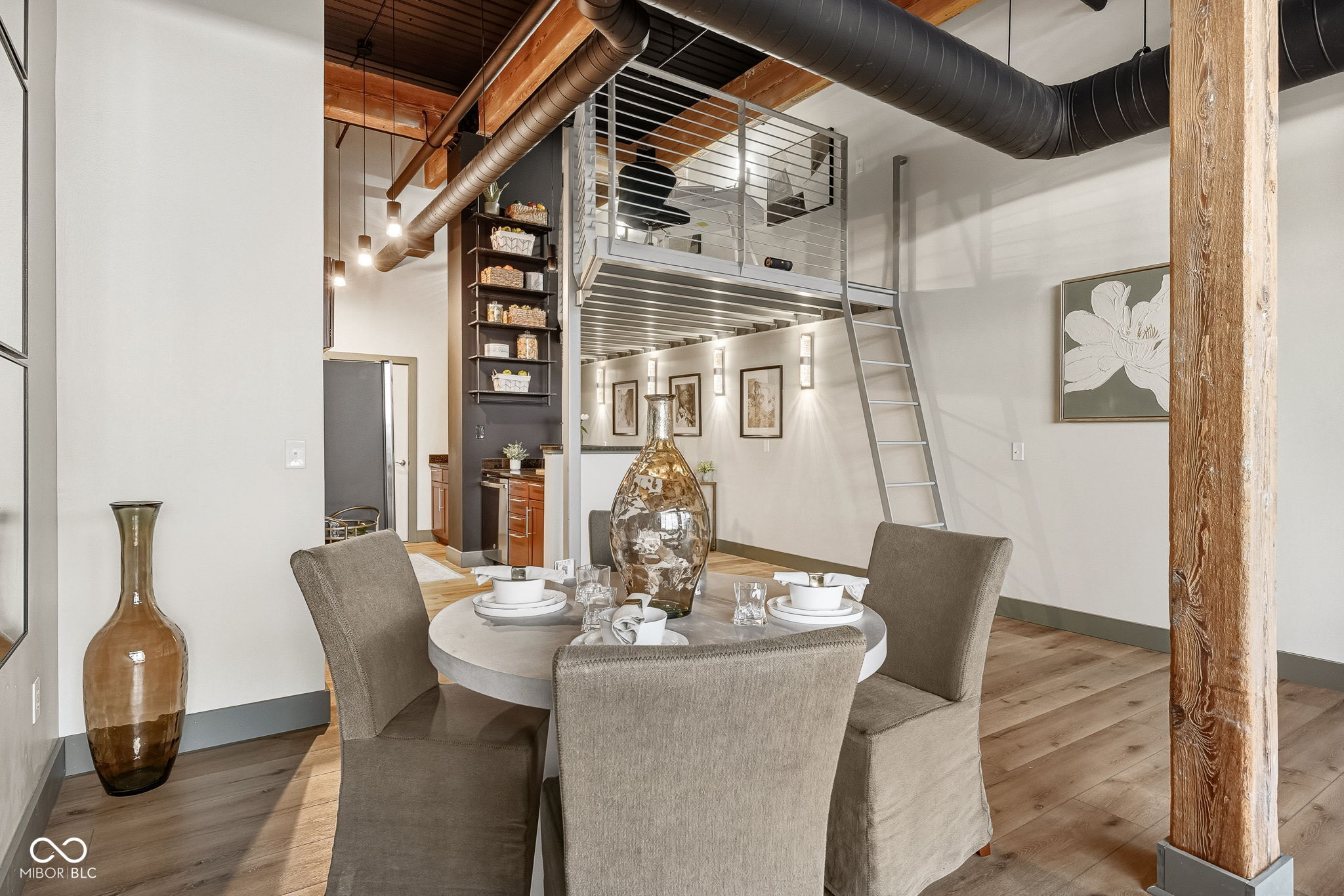 630 N College Avenue Unit: 408