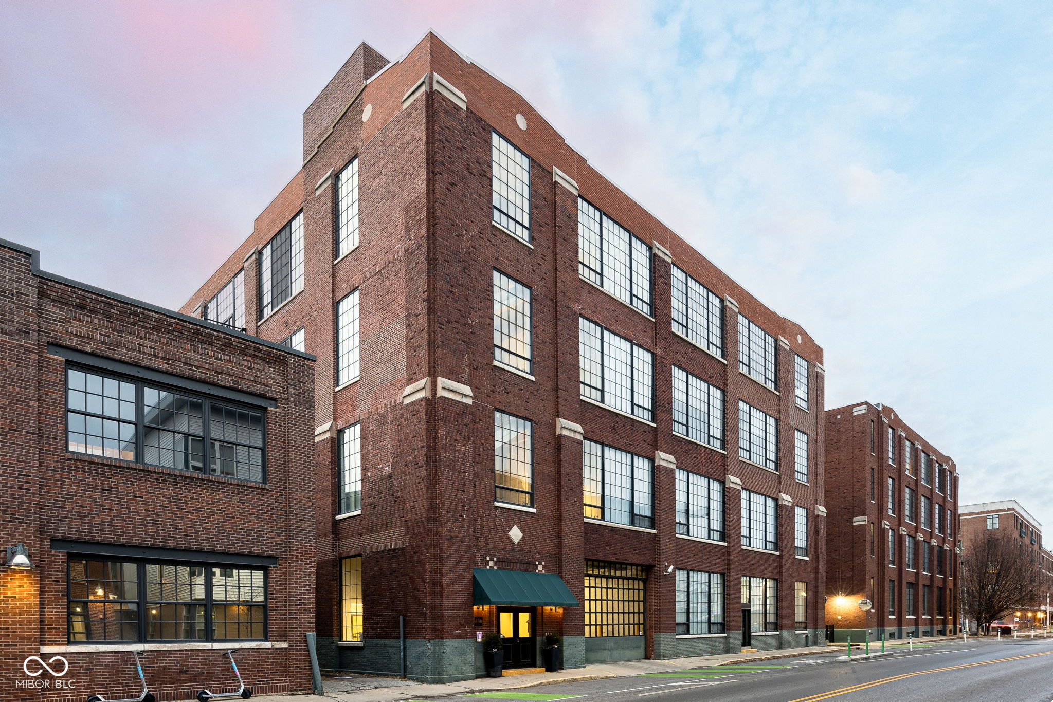630 N College Avenue Unit: 408