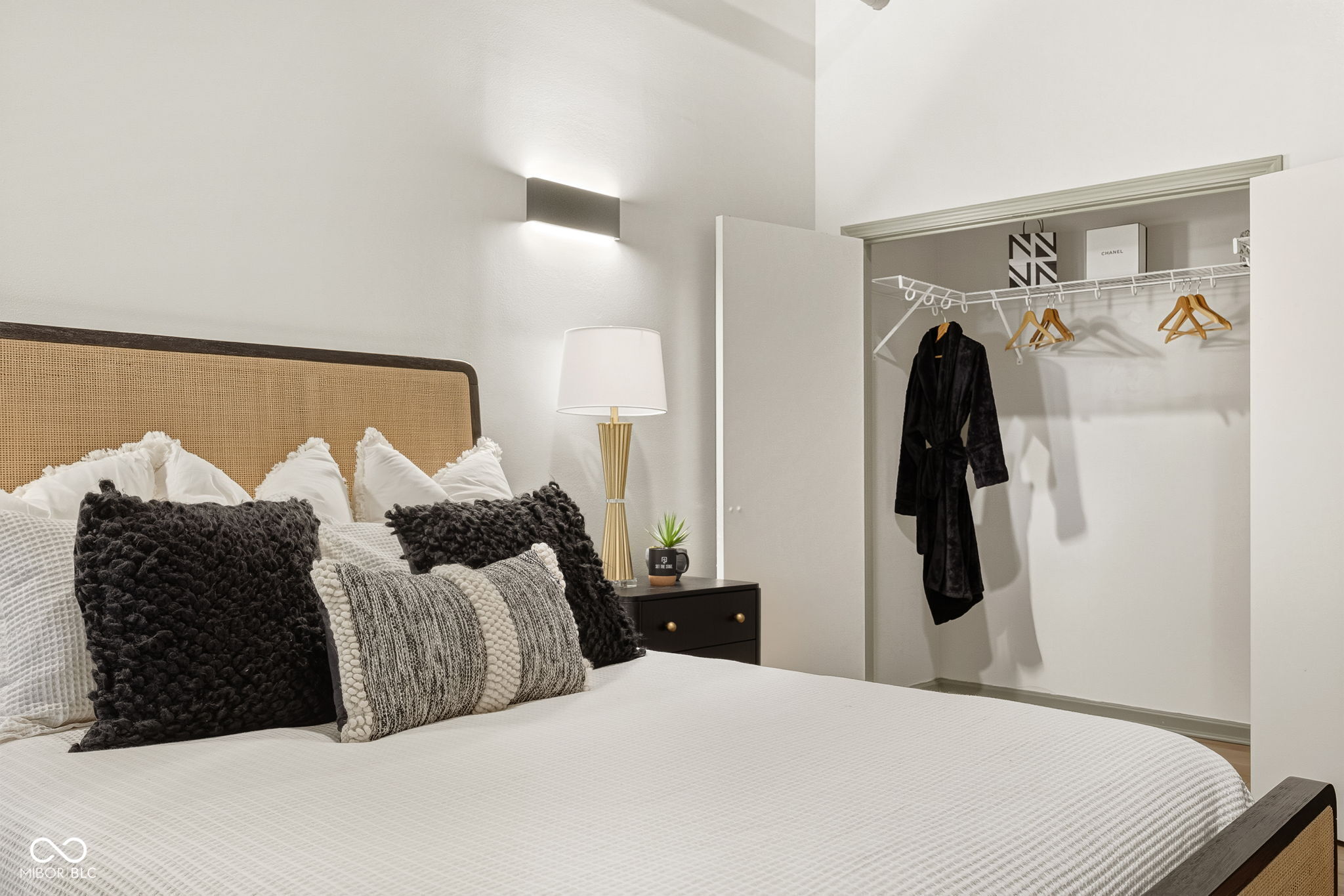 630 N College Avenue Unit: 408