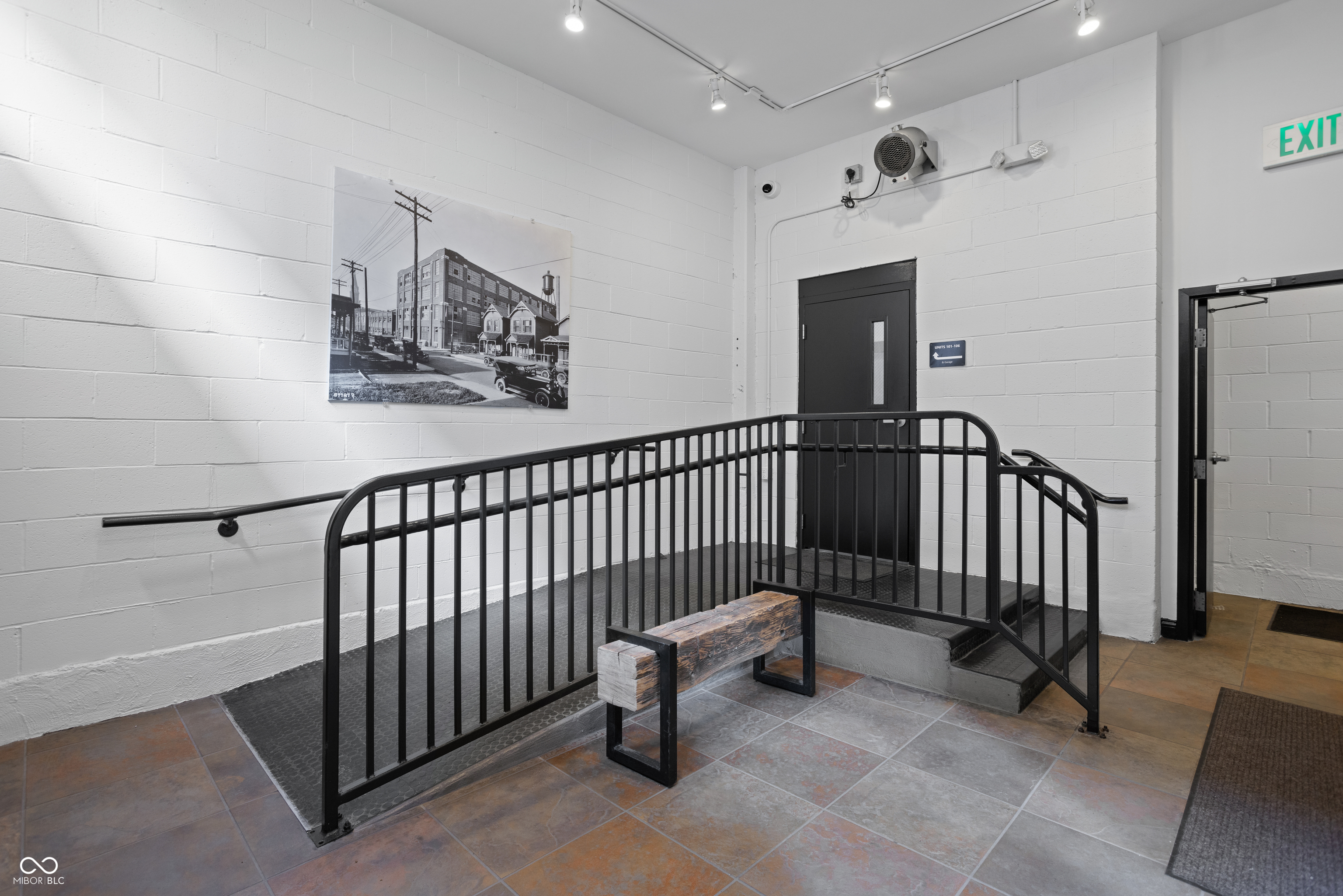 630 N College Avenue Unit: 408