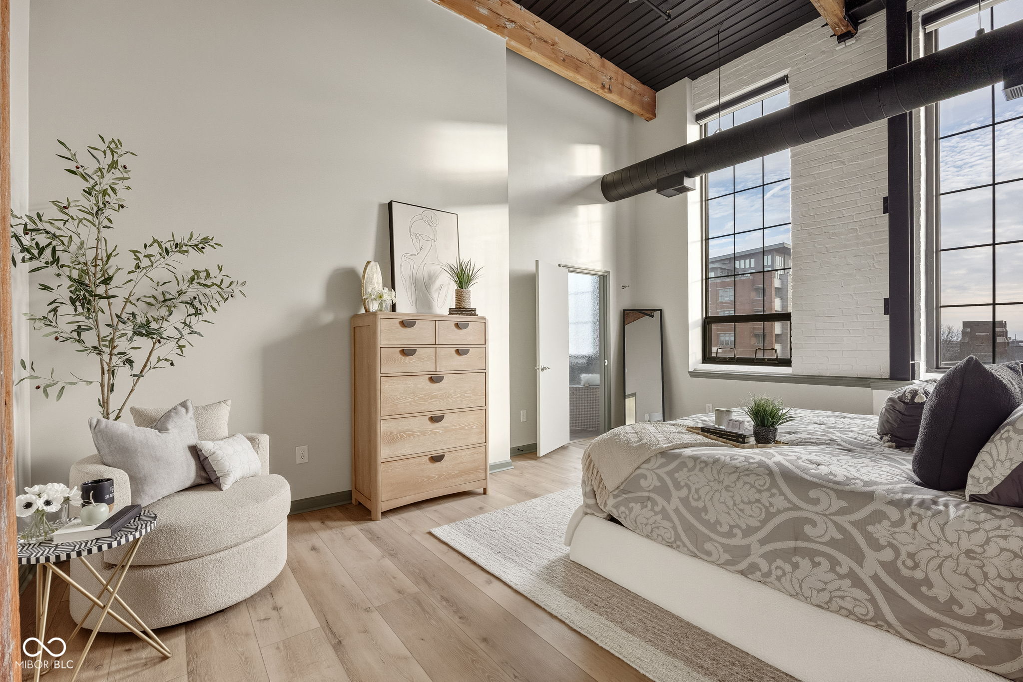 630 N College Avenue Unit: 408