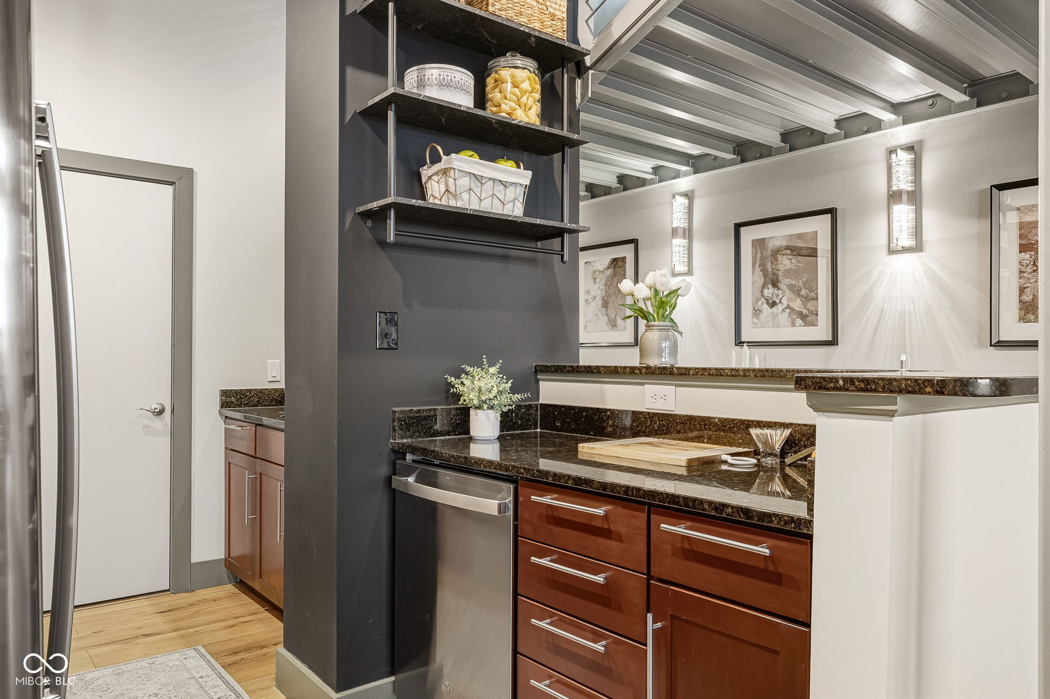 630 N College Avenue Unit: 408