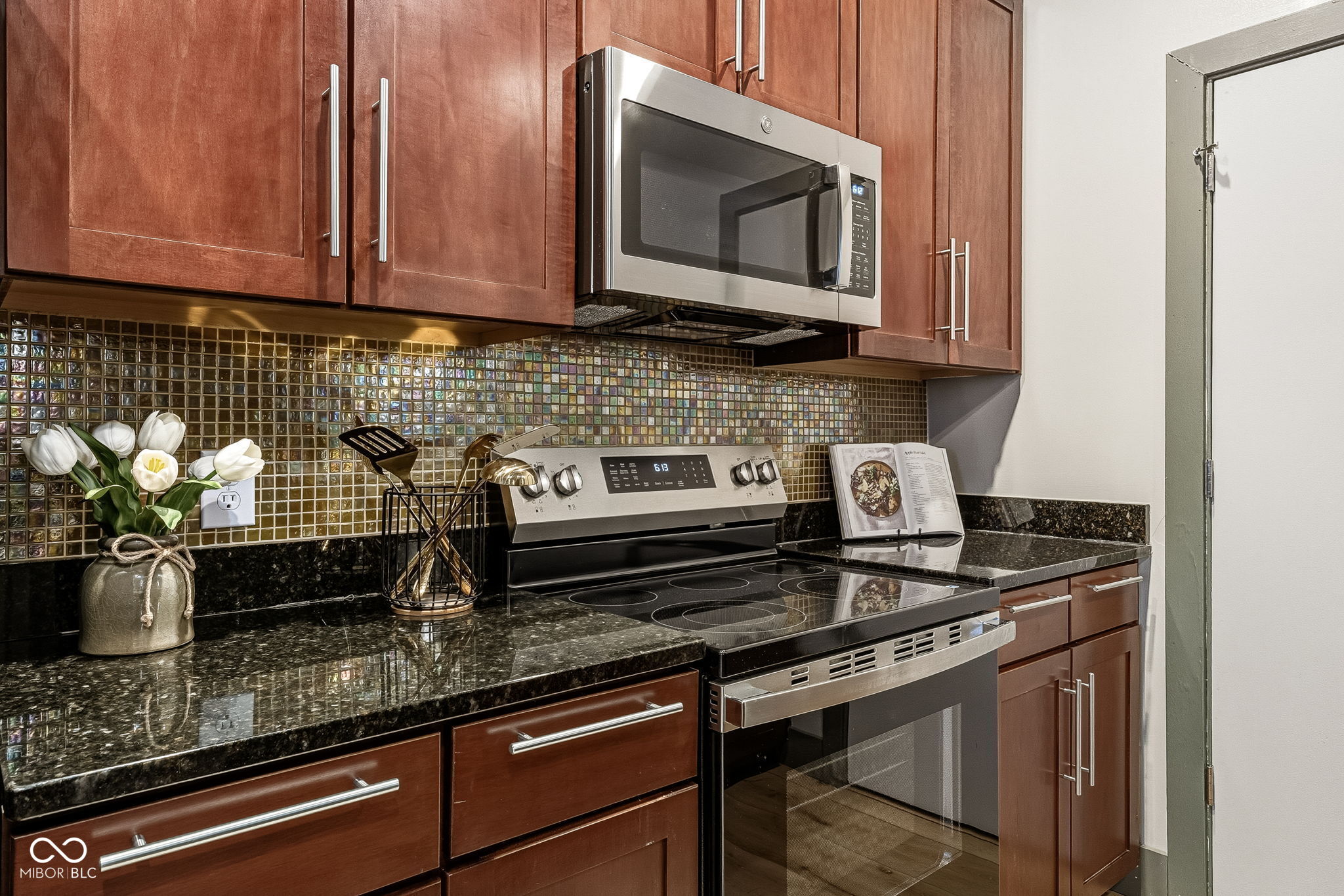 630 N College Avenue Unit: 408