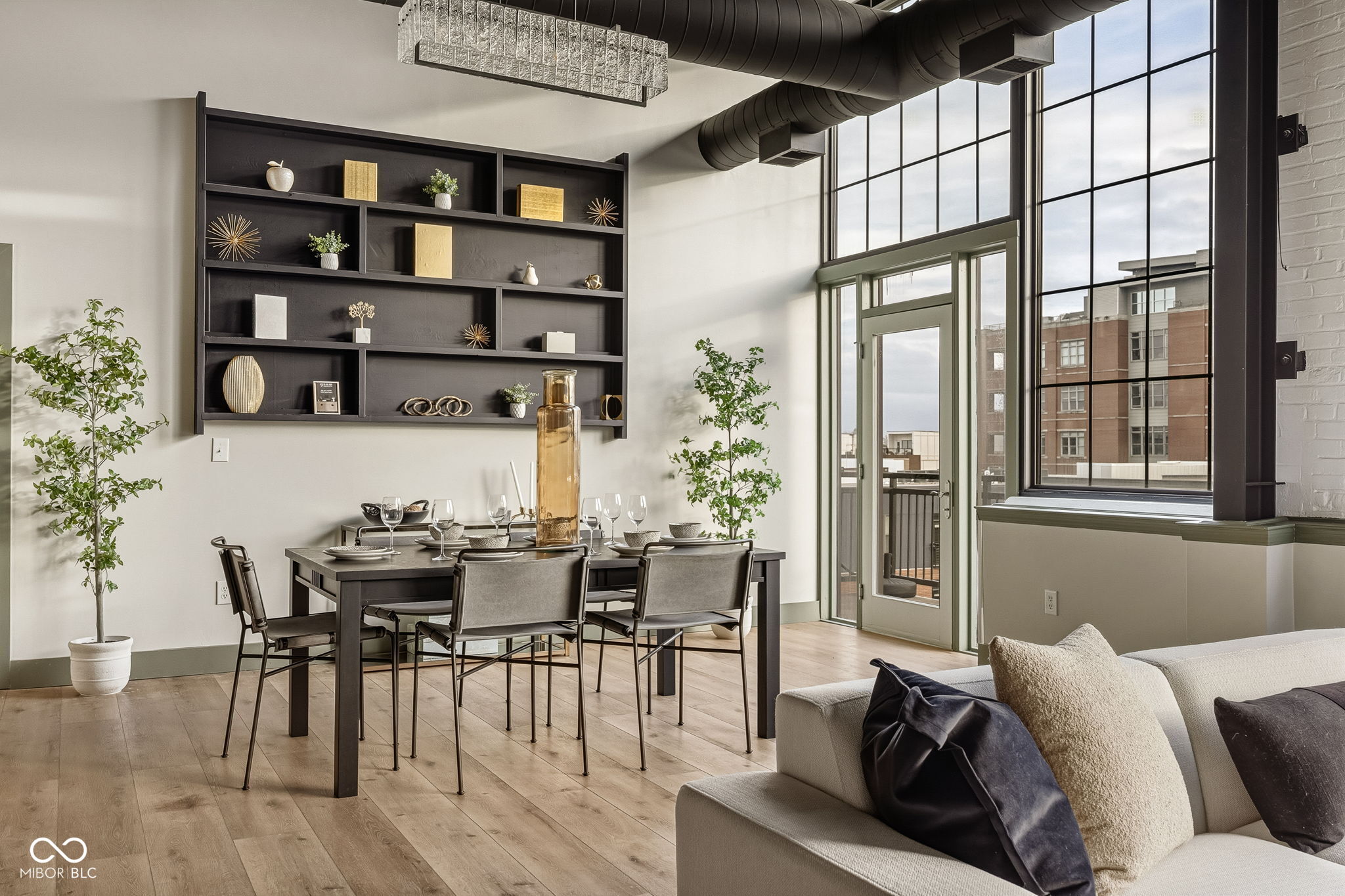 630 N College Avenue Unit: 408