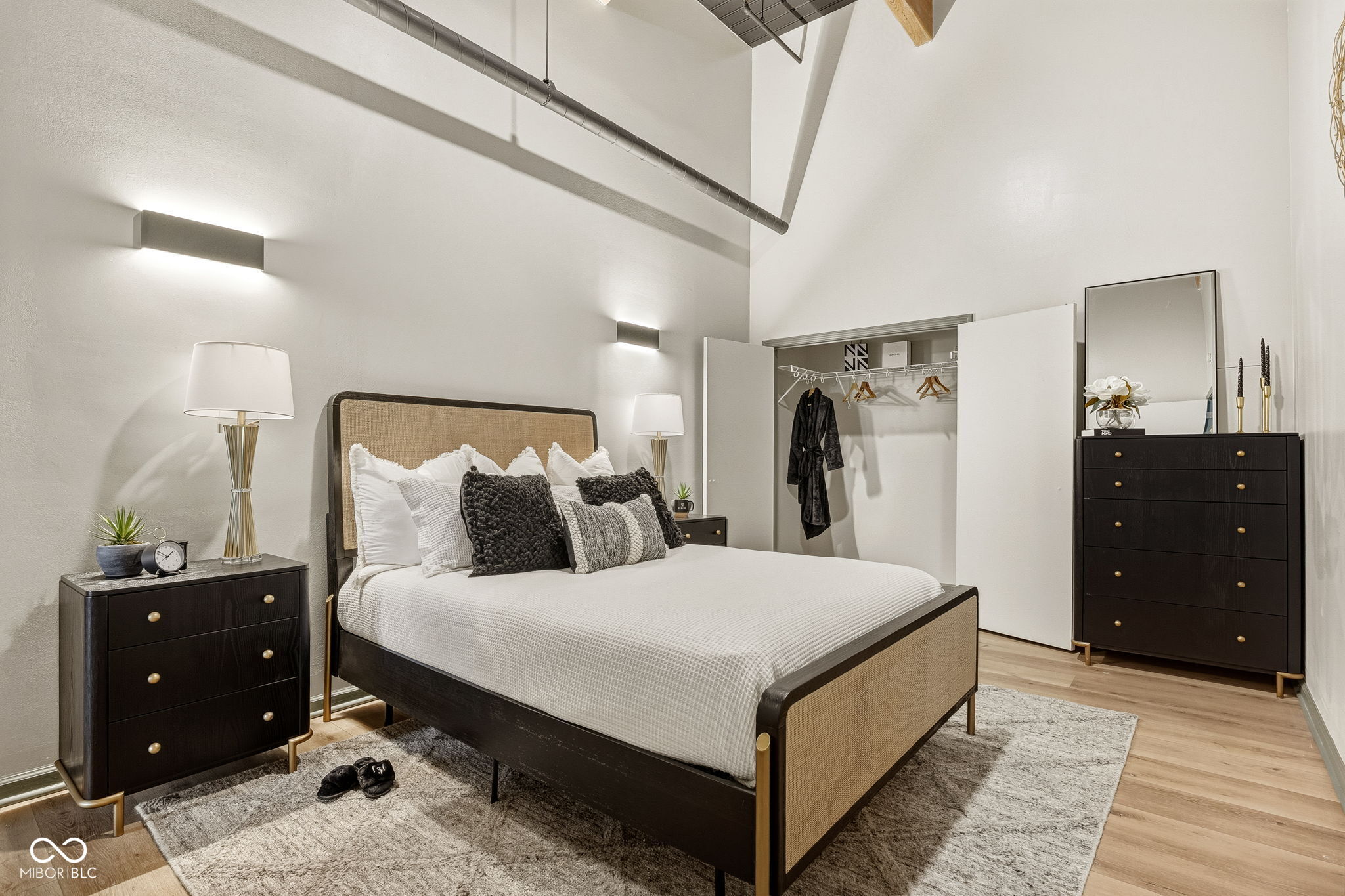 630 N College Avenue Unit: 408