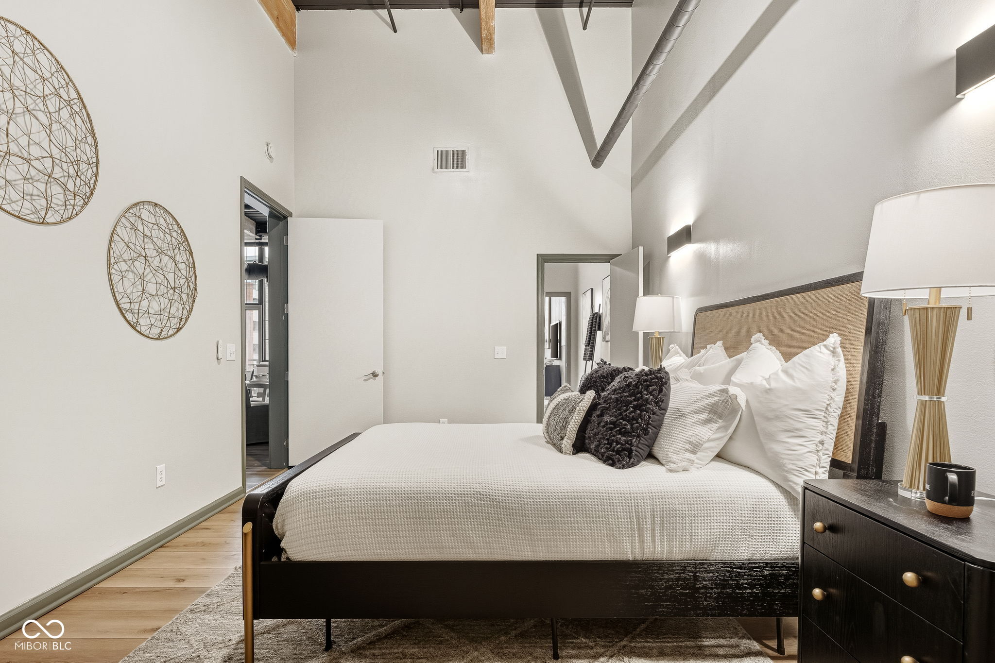 630 N College Avenue Unit: 408