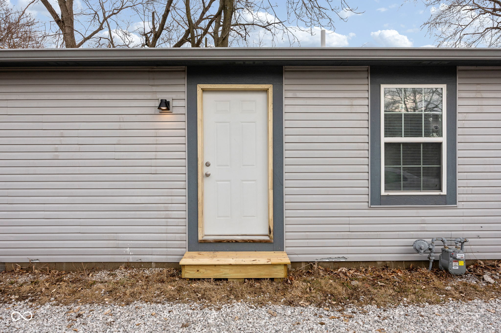 4156 W Bertha