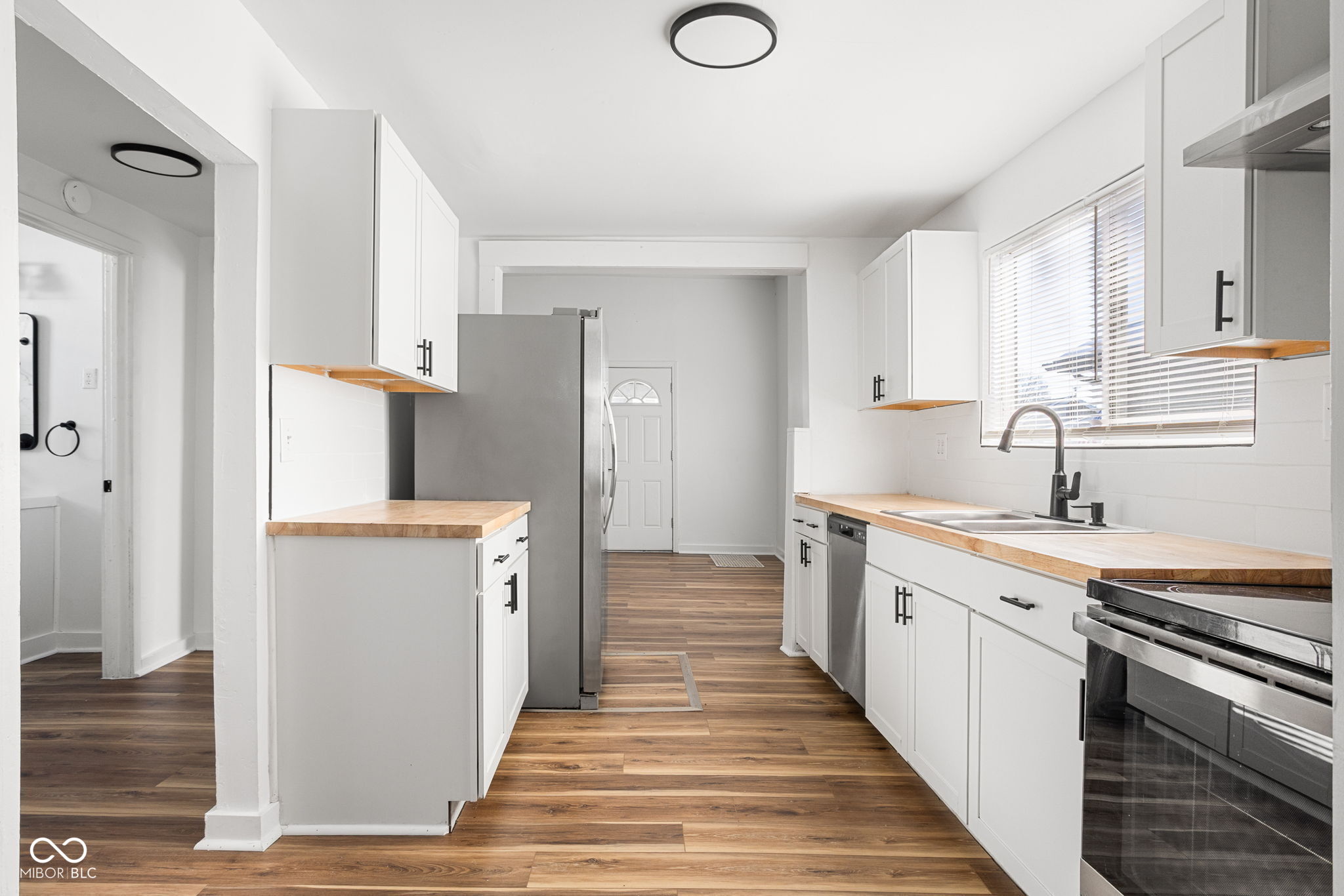 4018 Boulevard Place