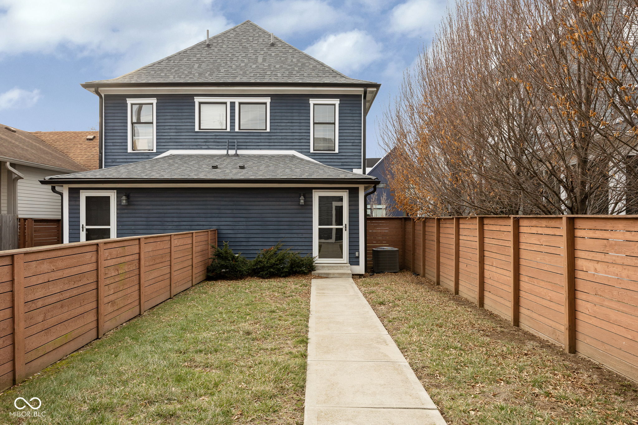 1633-1635 N New Jersey Street